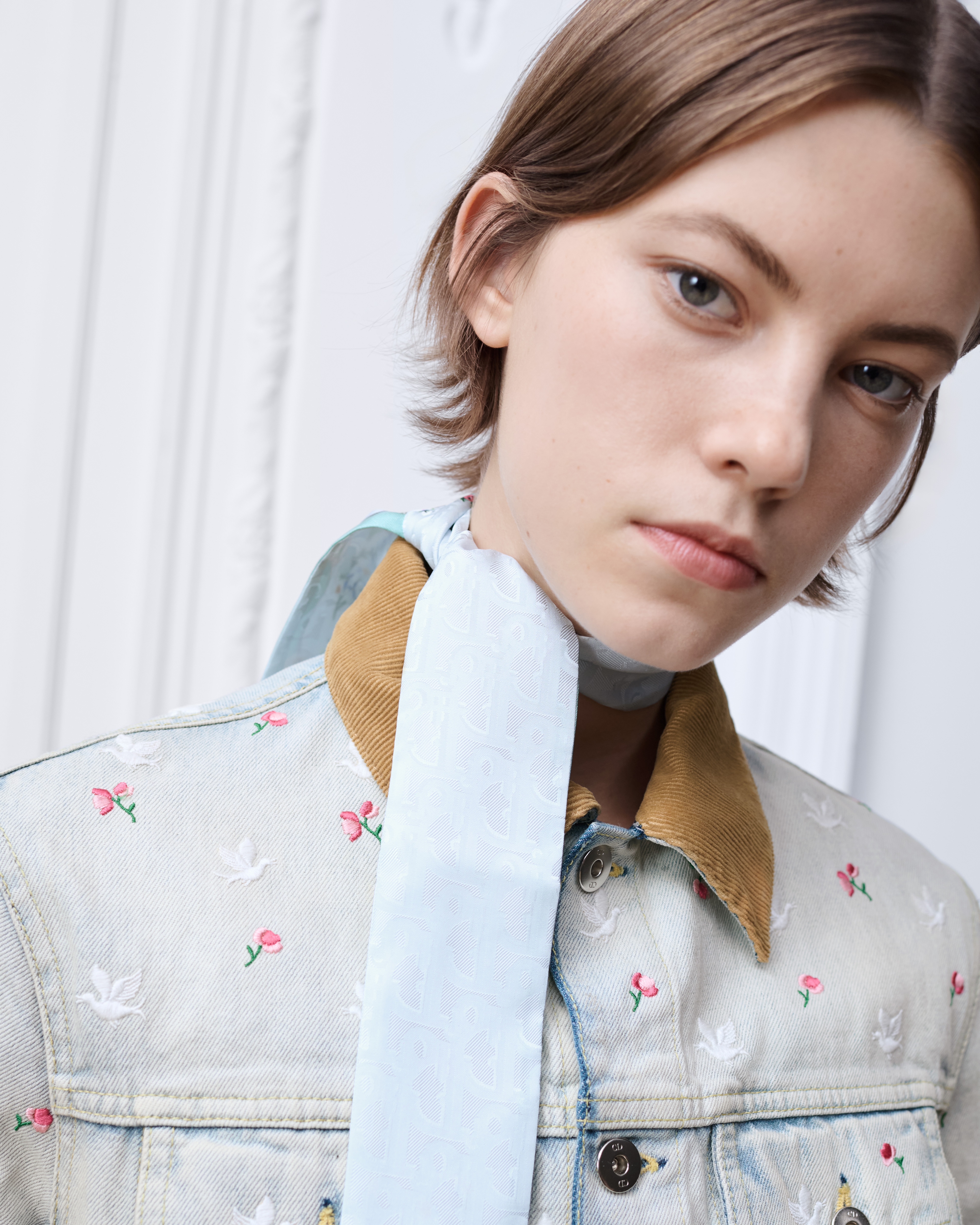 Look Dioramour Revolution Flowers Mitzah Scarf Blue Multicolor Silk Twill E12