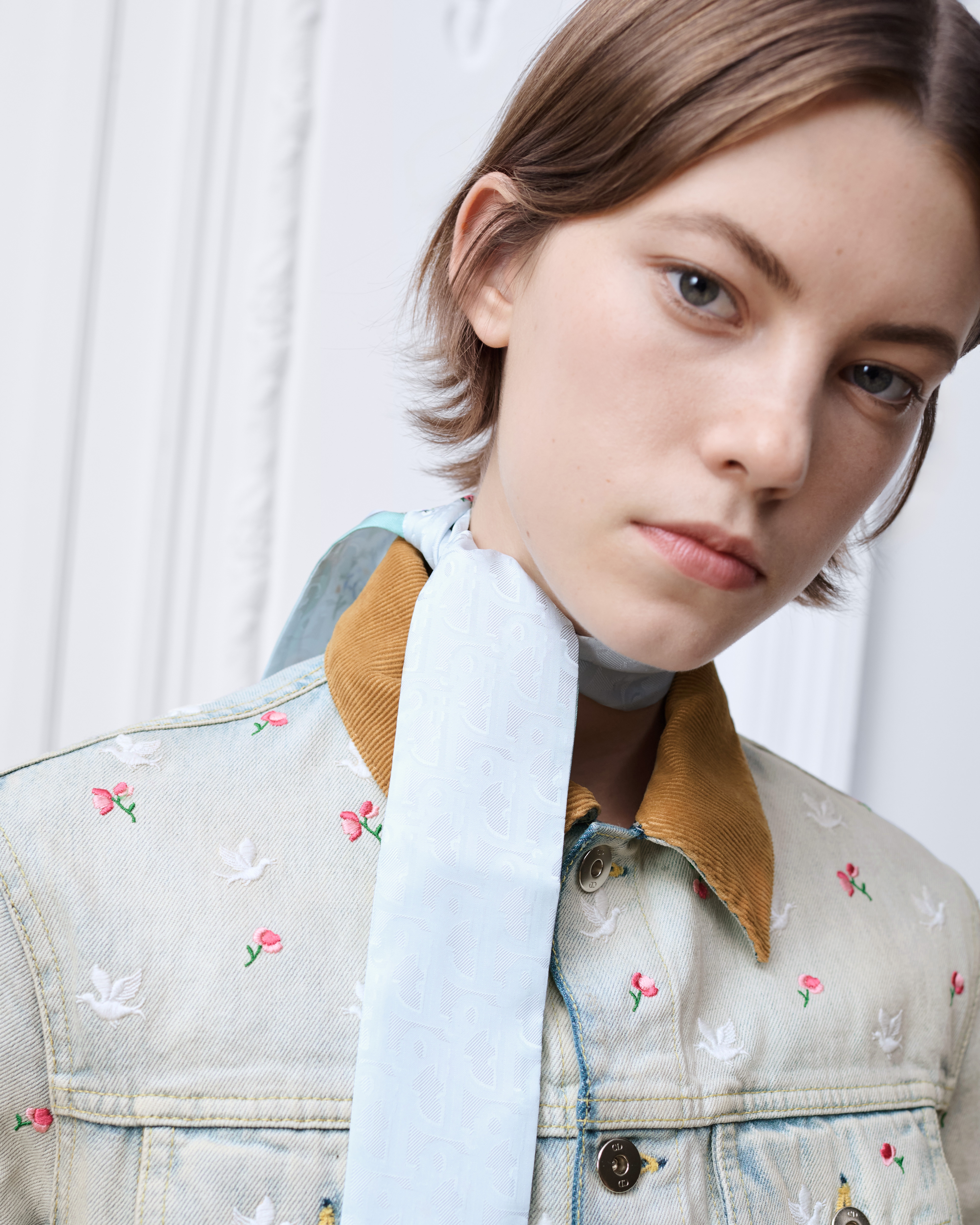 Look Dioramour Revolution Flowers Mitzah Scarf Blue Multicolor Silk Twill E12