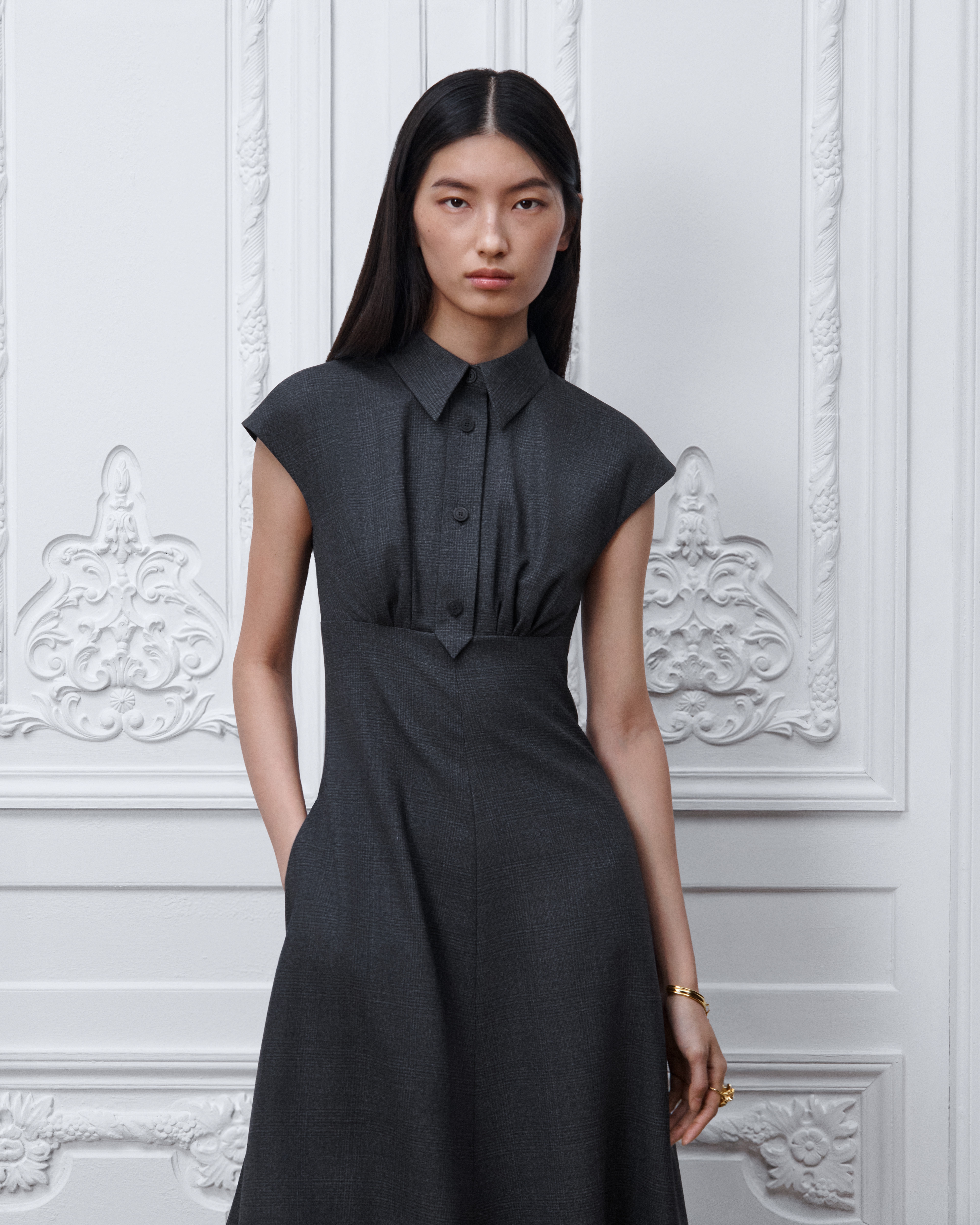 Ausgestelltes Midikleid