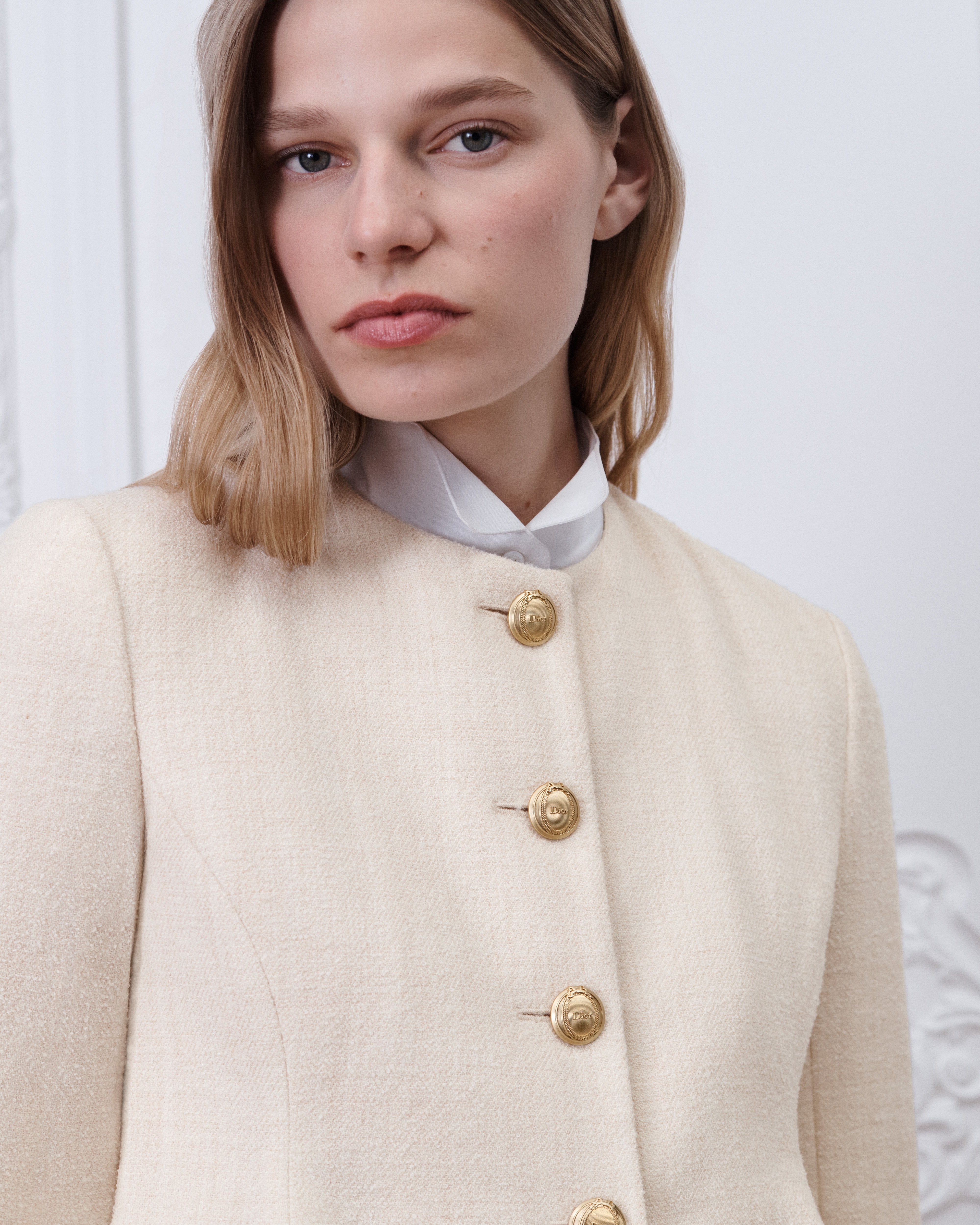 Veste péplum Maille de laine vierge mélangée bouclette beige E05