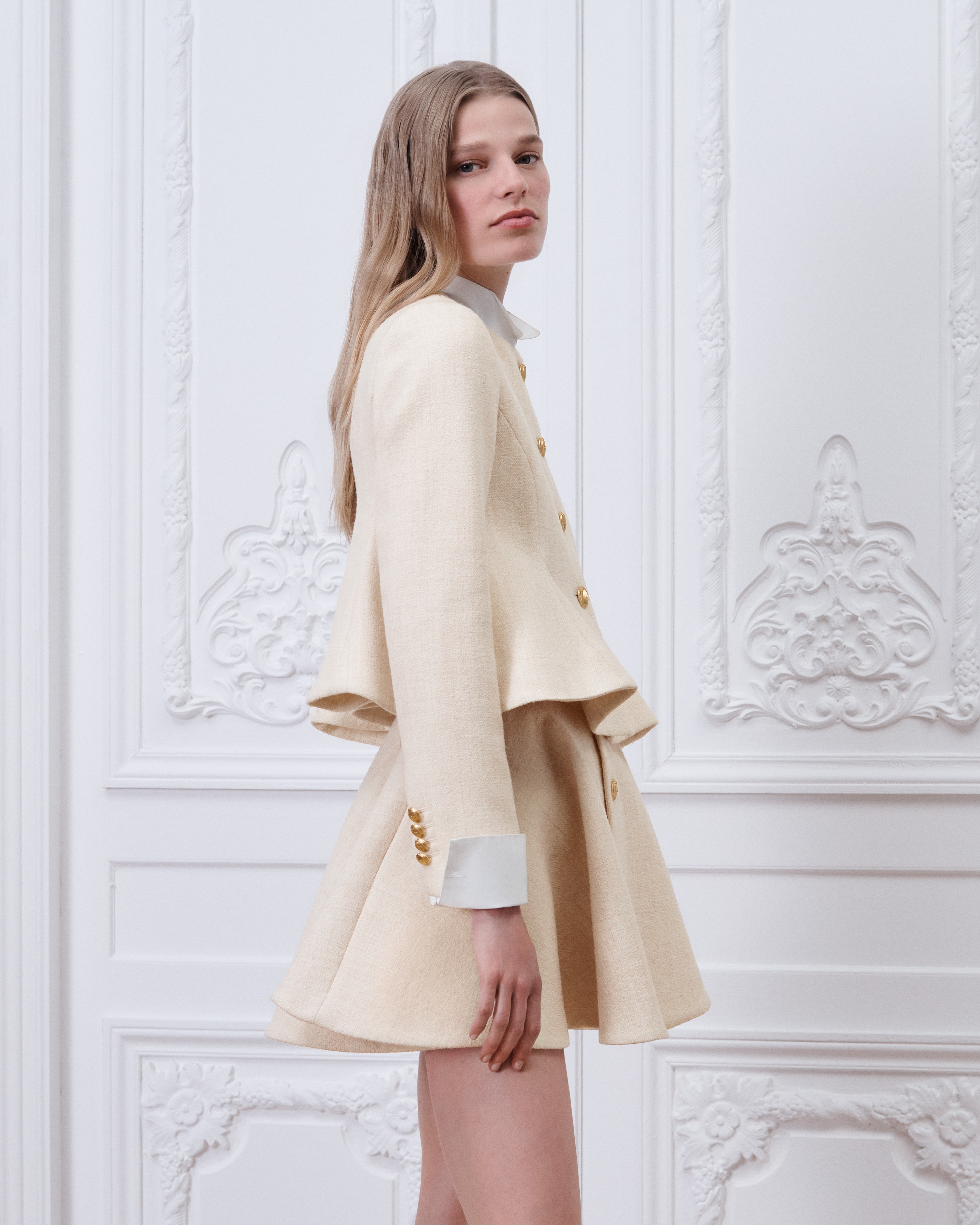 Mini jupe évasée Tweed de laine vierge mélangée bouclette beige E06