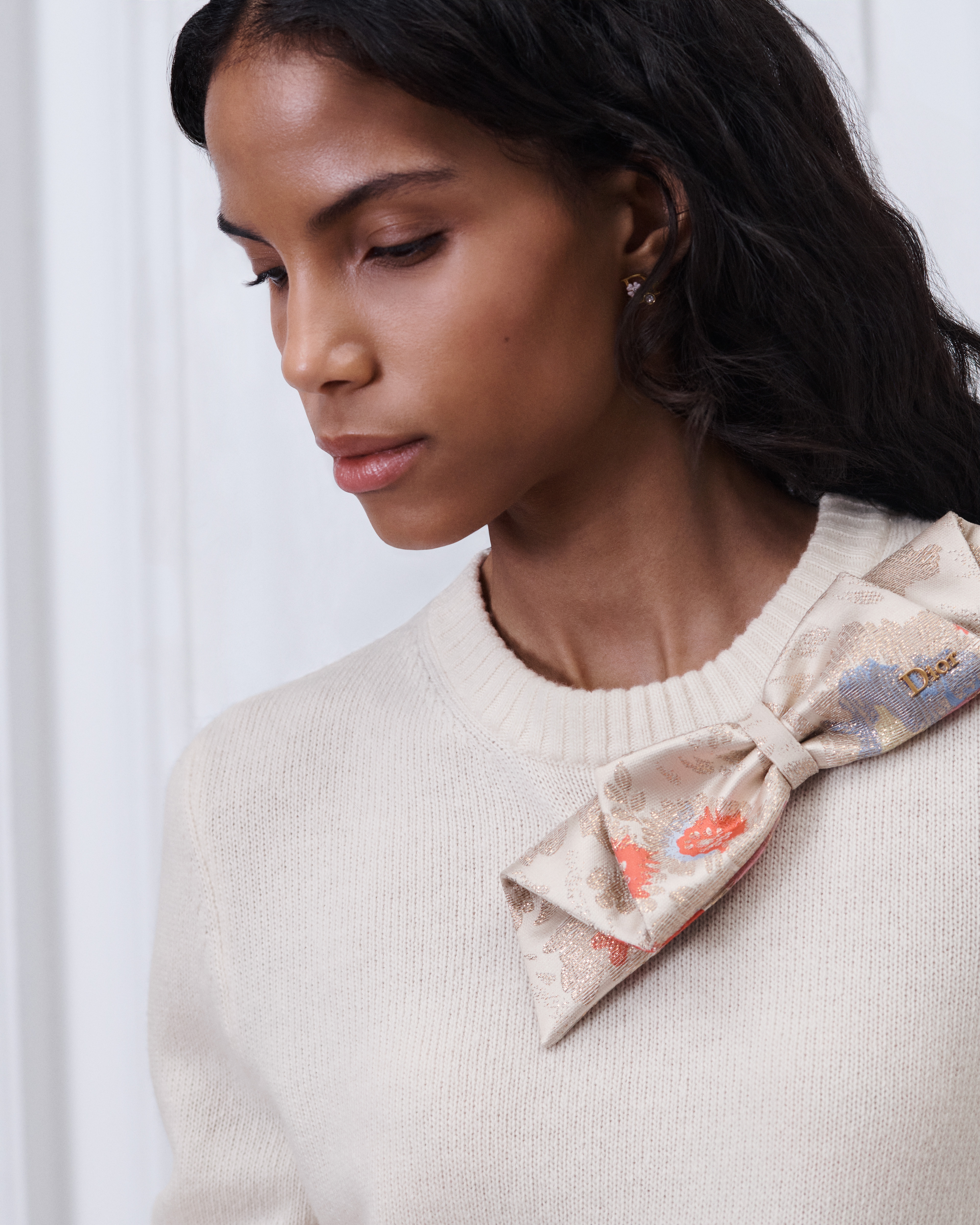 Sweater with Bow Ecru Wool and Cashmere Jersey Knit with Multicolor Dior Byzance Garden Metallic Jacquard E12