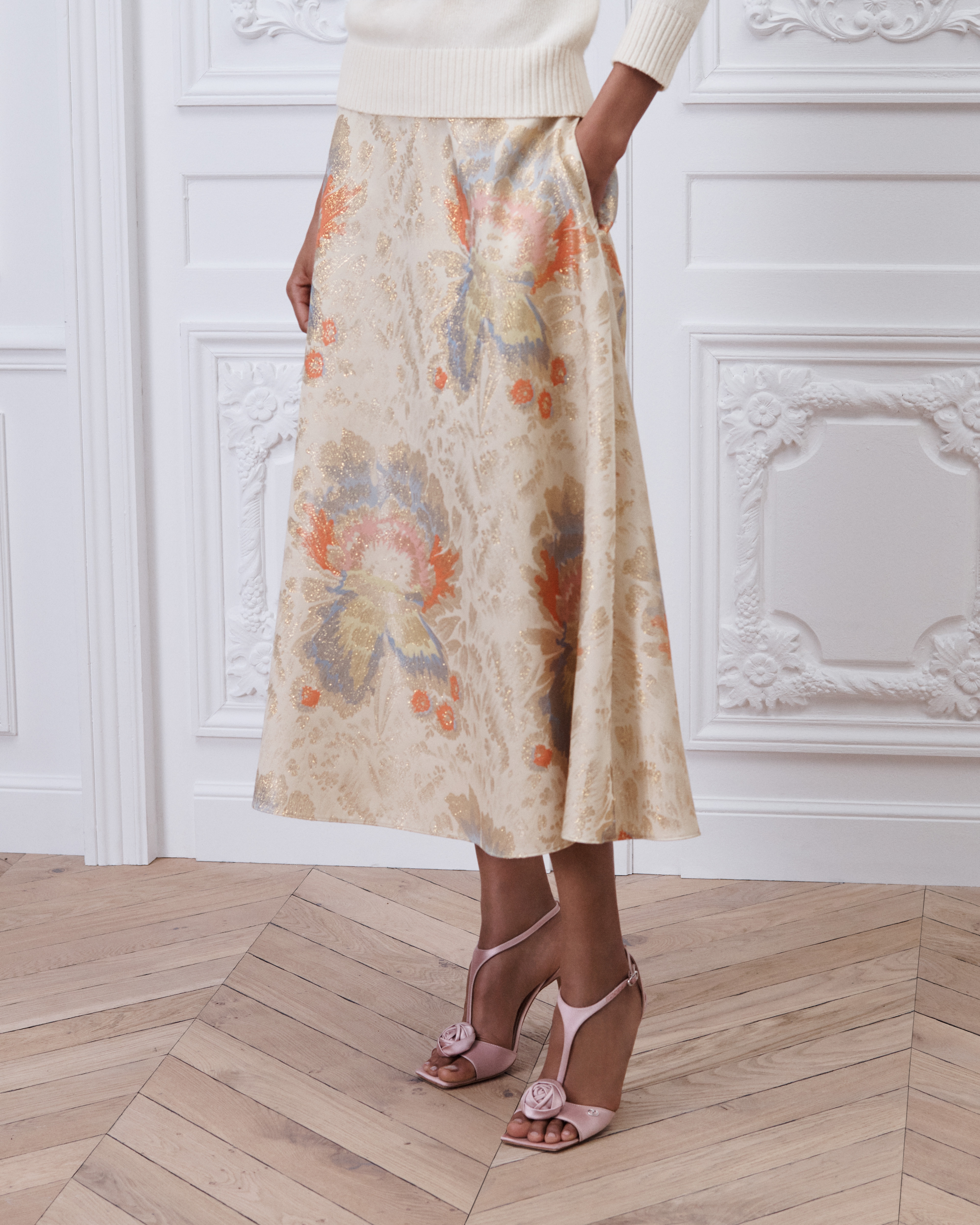 Jupe mi-longue évasée Jacquard de laine vierge et soie mélangés à motif Dior Byzance Garden multicolore E14