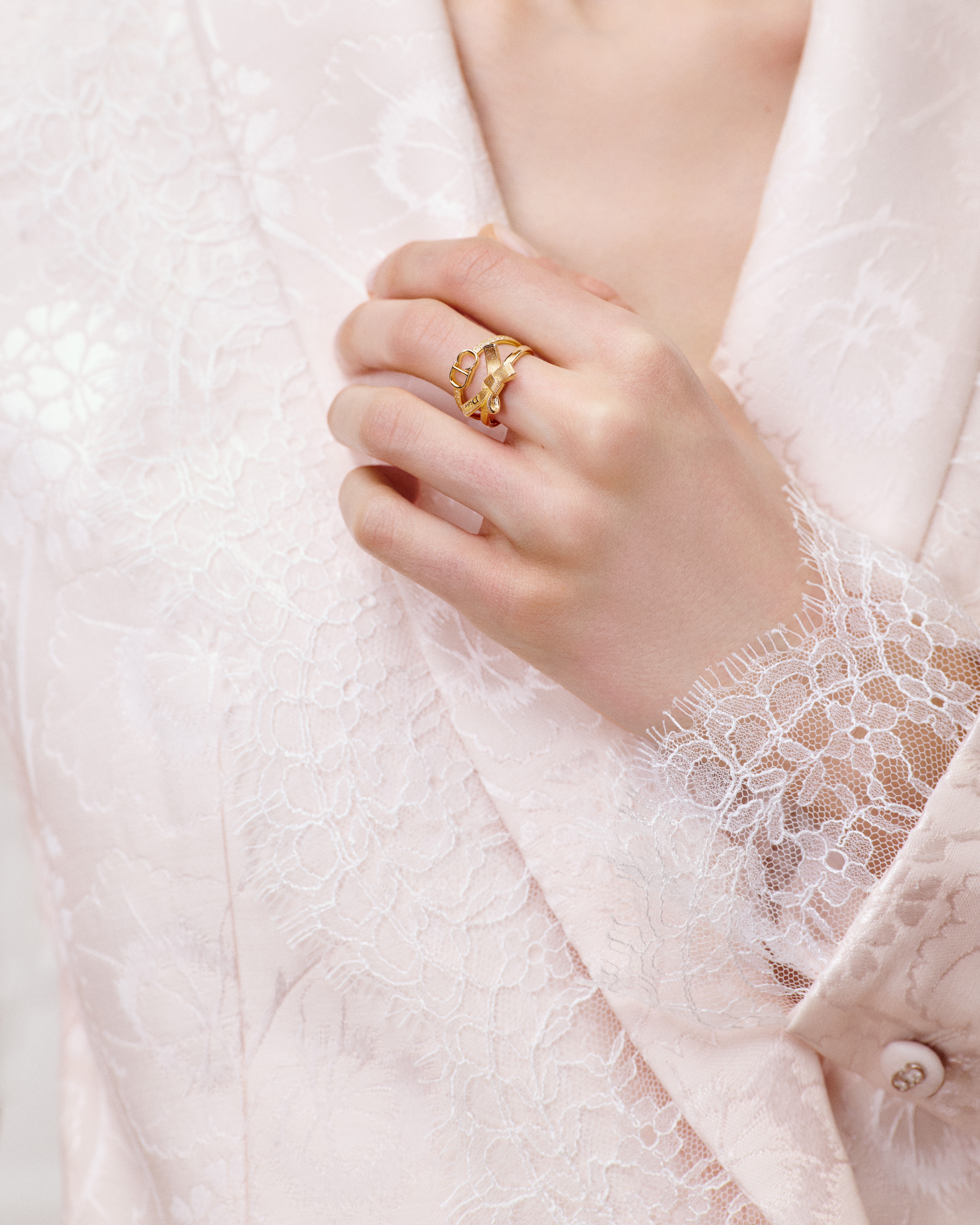 Delicate Bow Ring Gold-Finish Metal and Crystals | DIOR NZ