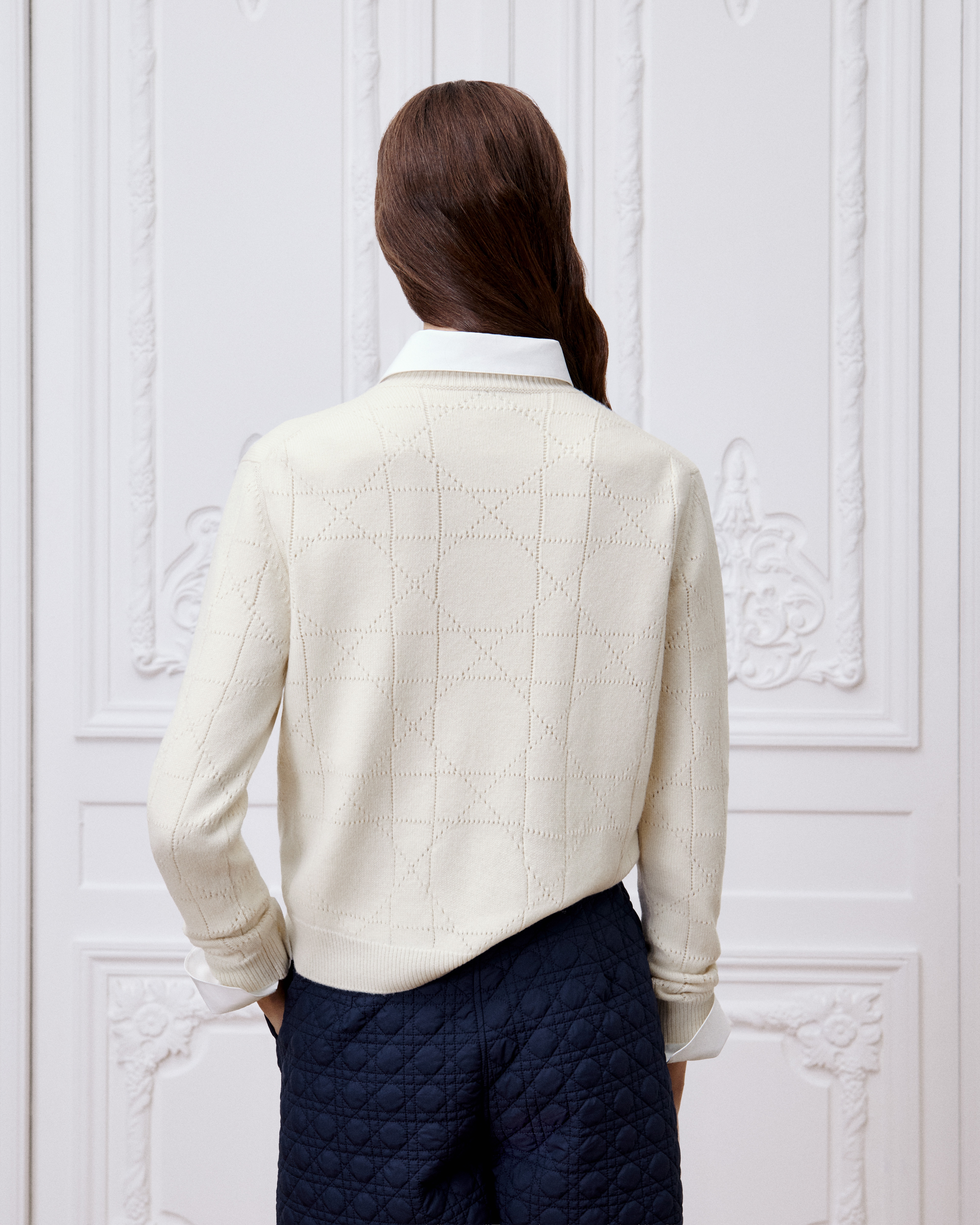 Embroidered Cannage Sweater Ecru Virgin Wool and Cashmere Openwork Knit E06