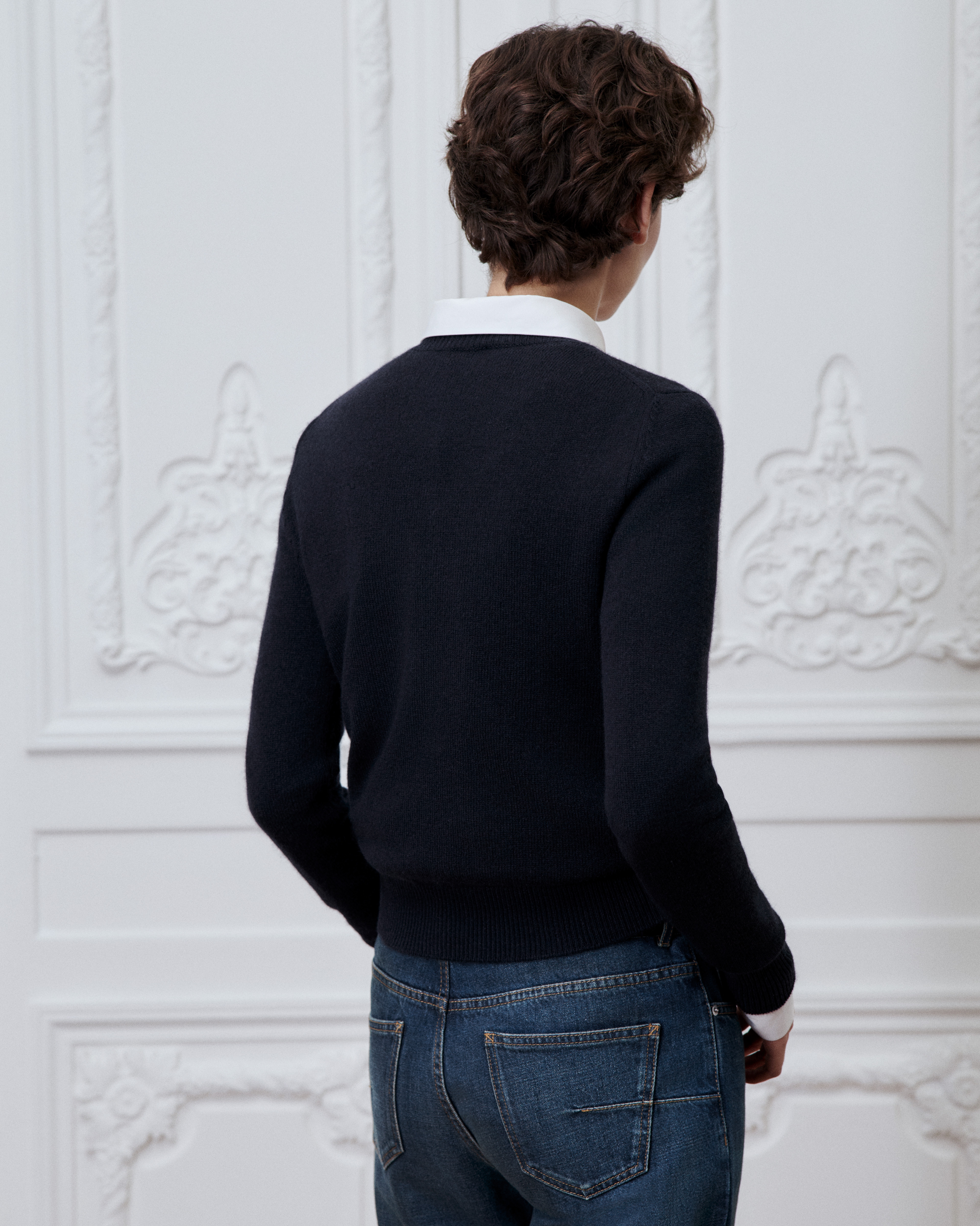 Embroidered Sweater Navy Blue Cashmere-Blend Knit with Multicolor Dior Bobby Motif E06