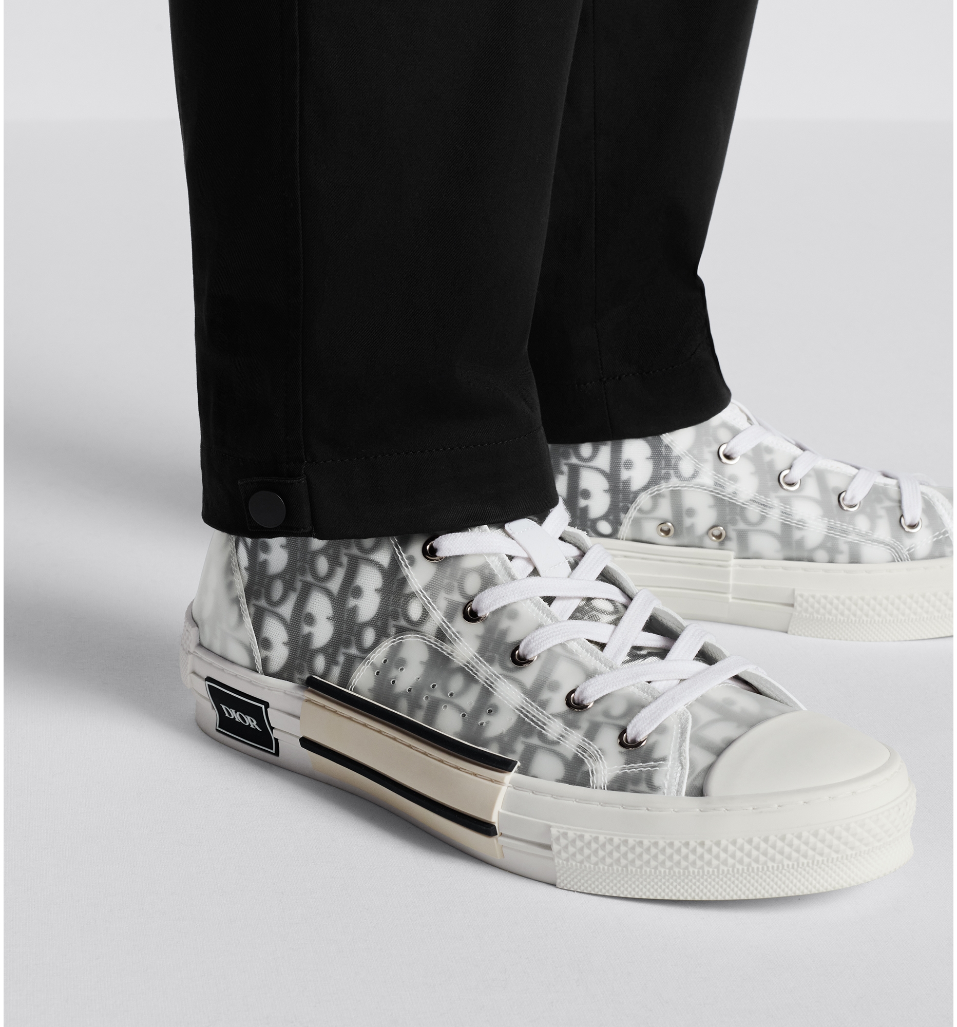 Sneaker de cana alta B23 Lona con motivo Dior Oblique blanco y negro DIOR