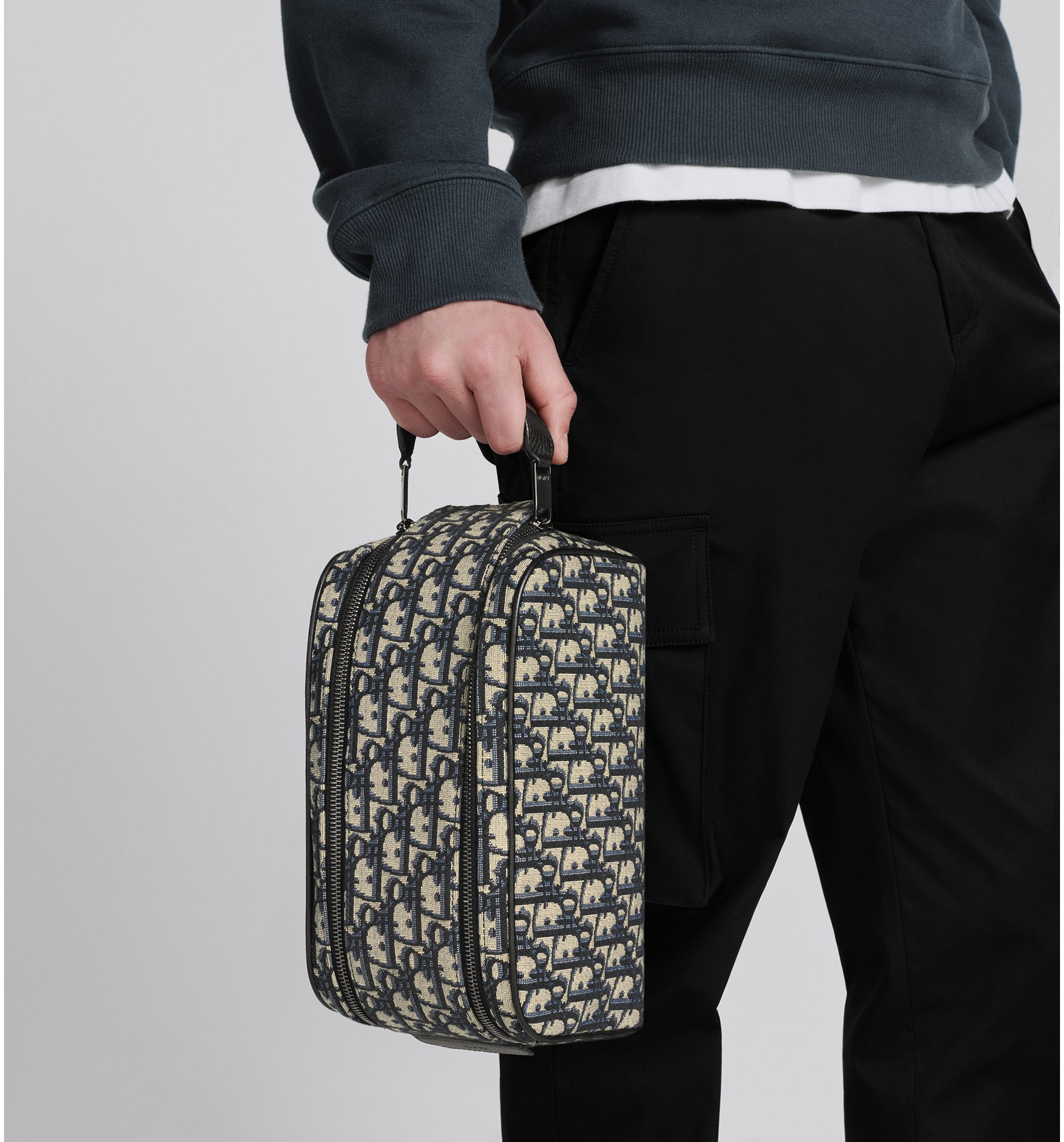 디올 세면도구 가방 2ESCA494YKY_H27E