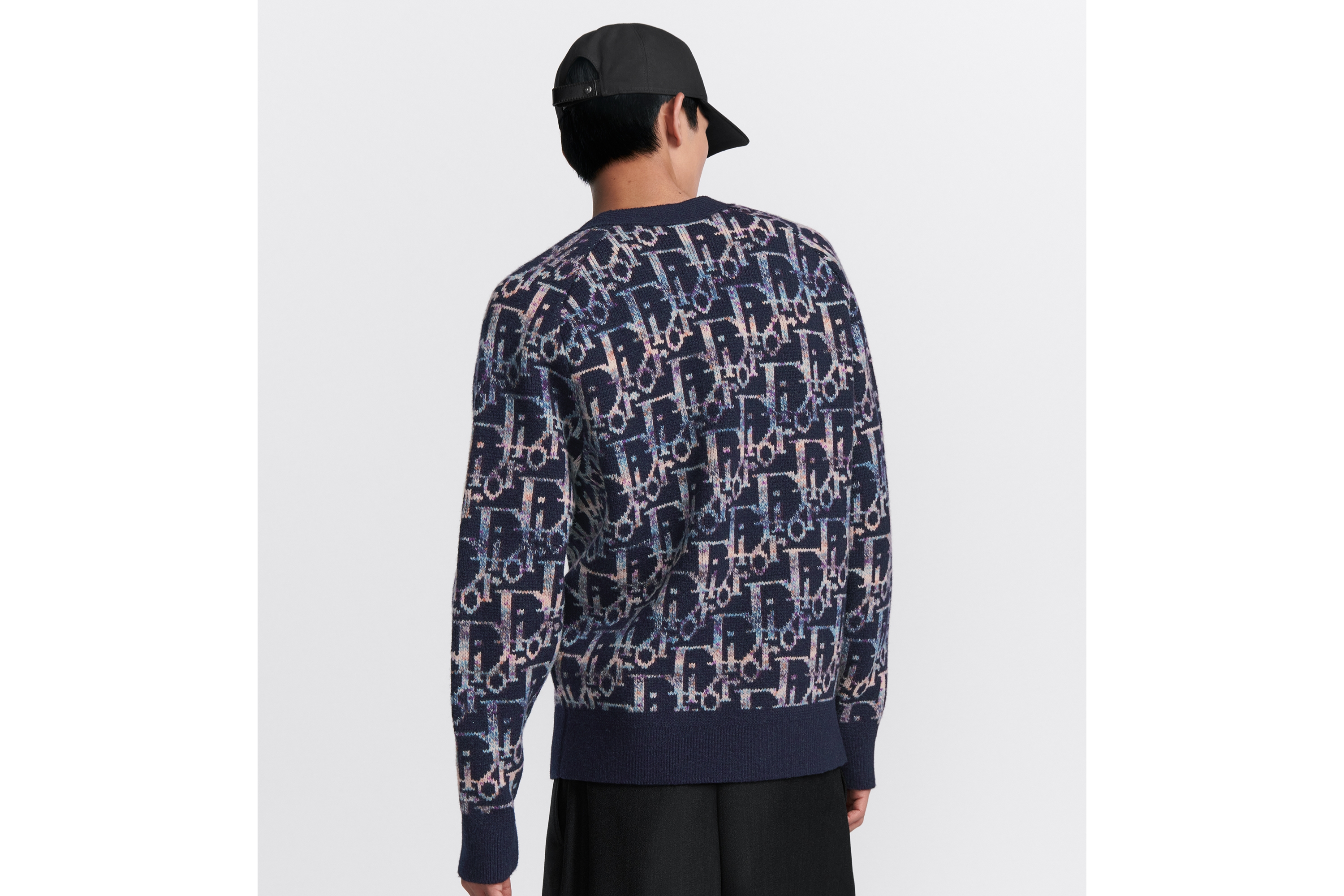look_image_alt_prefix Dior Oblique Cardigan Wolljacquard in Blau E03