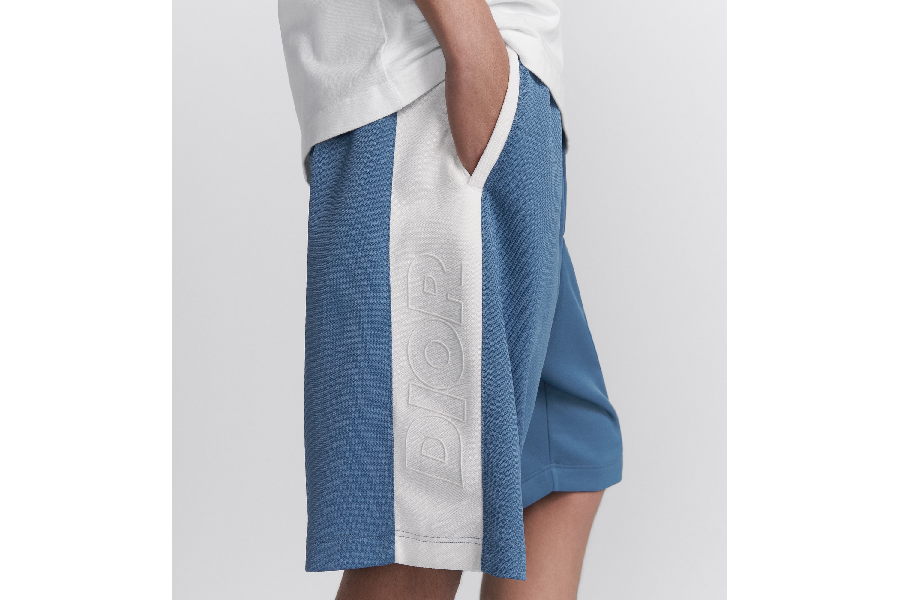 Look DIOR AND PARLEY Track Shorts Blue and White Parley Ocean Plastic® Cotton-Blend Jersey E16