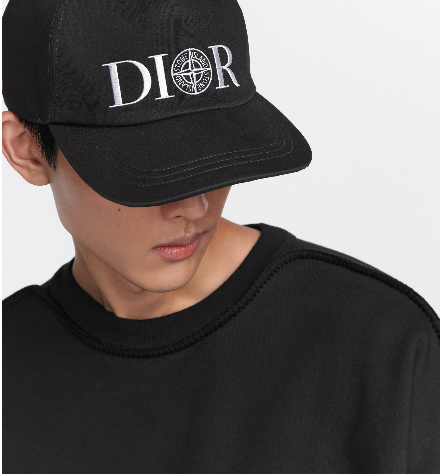 Cap dior store