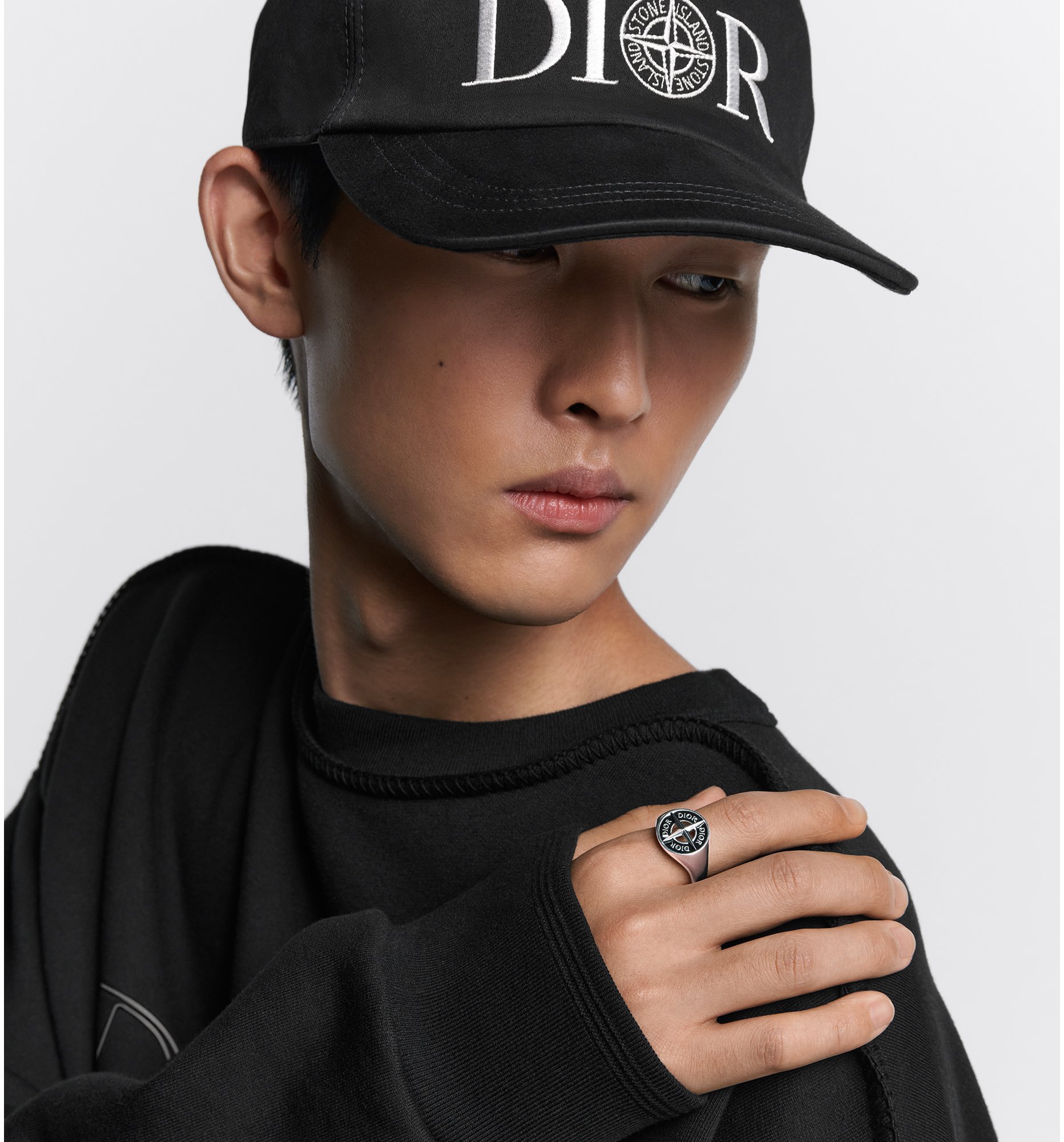 DIOR 真新しい AND STONE ISLAND シグネットリングS最終値下げ