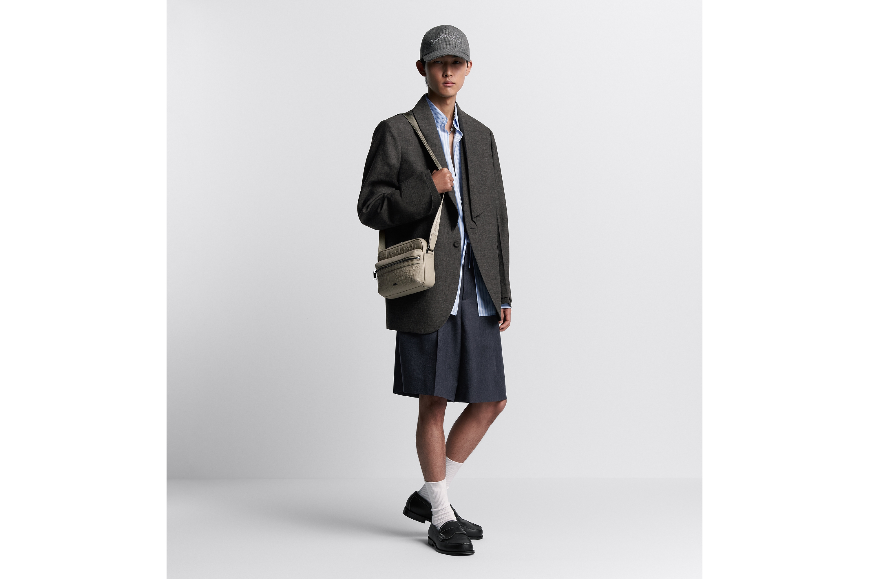 look_image_alt_prefix Rider 2.0 ジップ メッセンジャーバッグ ディオール グラビティ レザー & グレインドカーフスキン E21