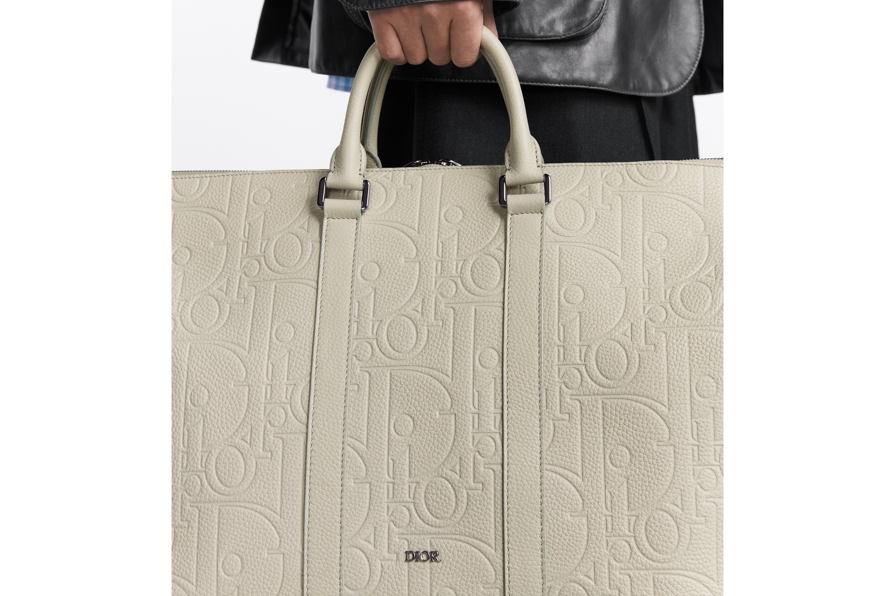 look_image_alt_prefix Weekender 40 バッグ ディオール グラビティ レザー & グレインドカーフスキン E21