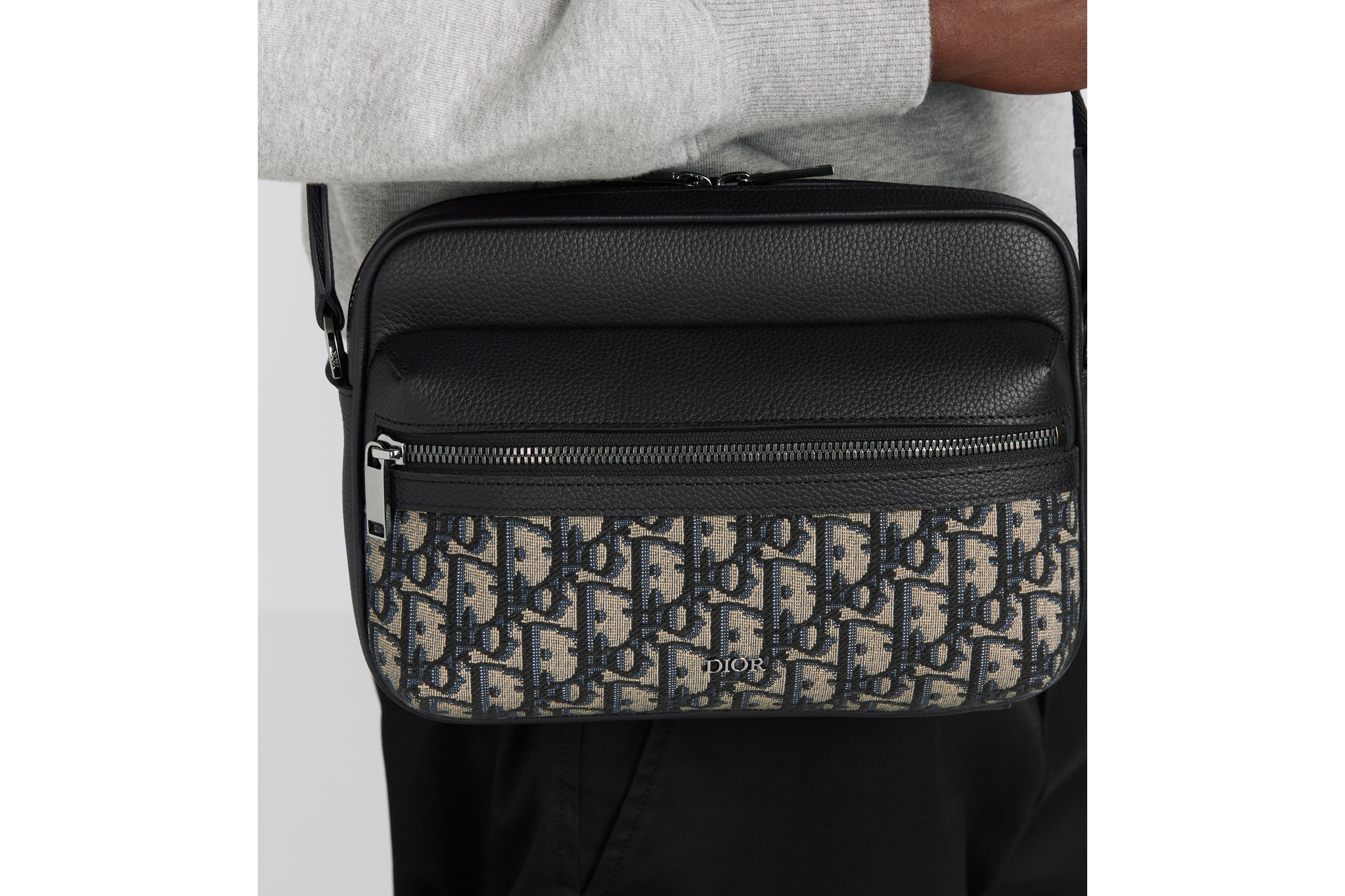 Look Rider 2.0 Zipped Messenger Bag Beige and Black Dior Oblique Jacquard with Black Grained Calfskin E20