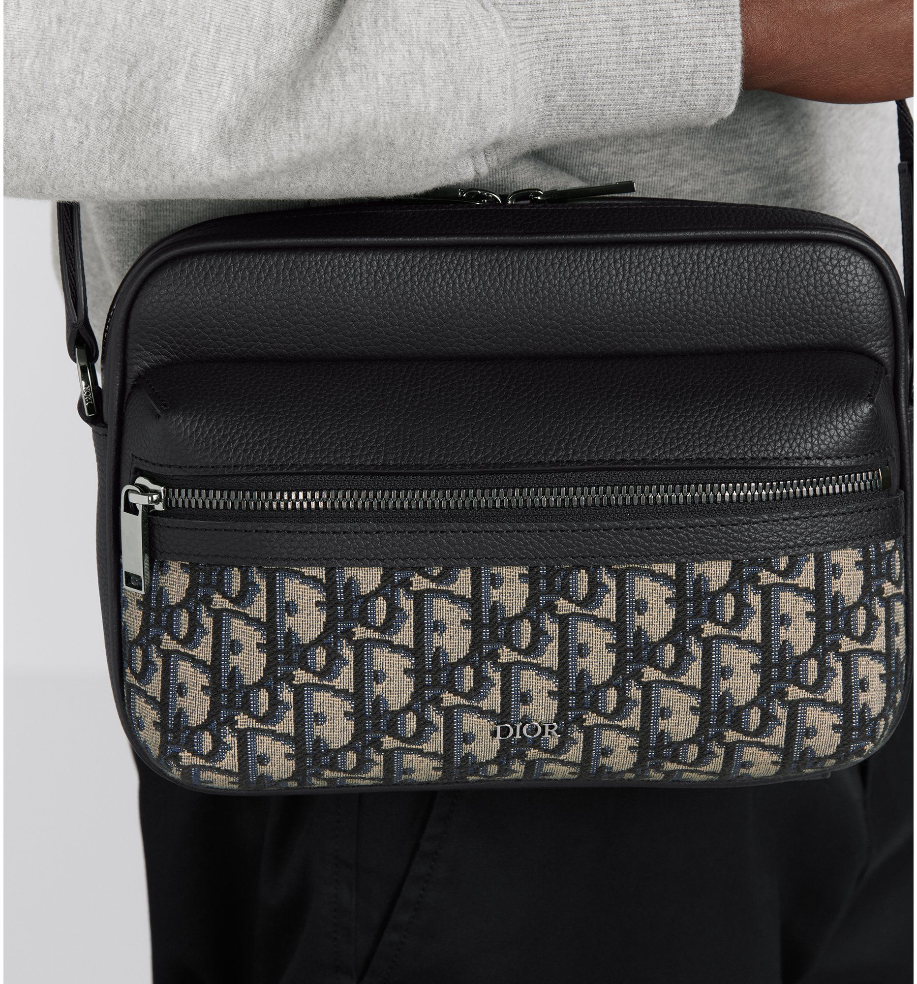 aria_look Rider 2.0 Zipped Messenger Bag