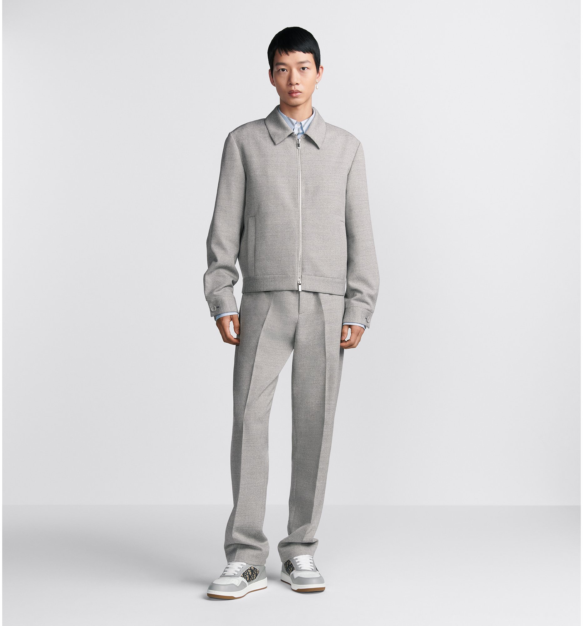 aria_look Zipped Jacket Profile view