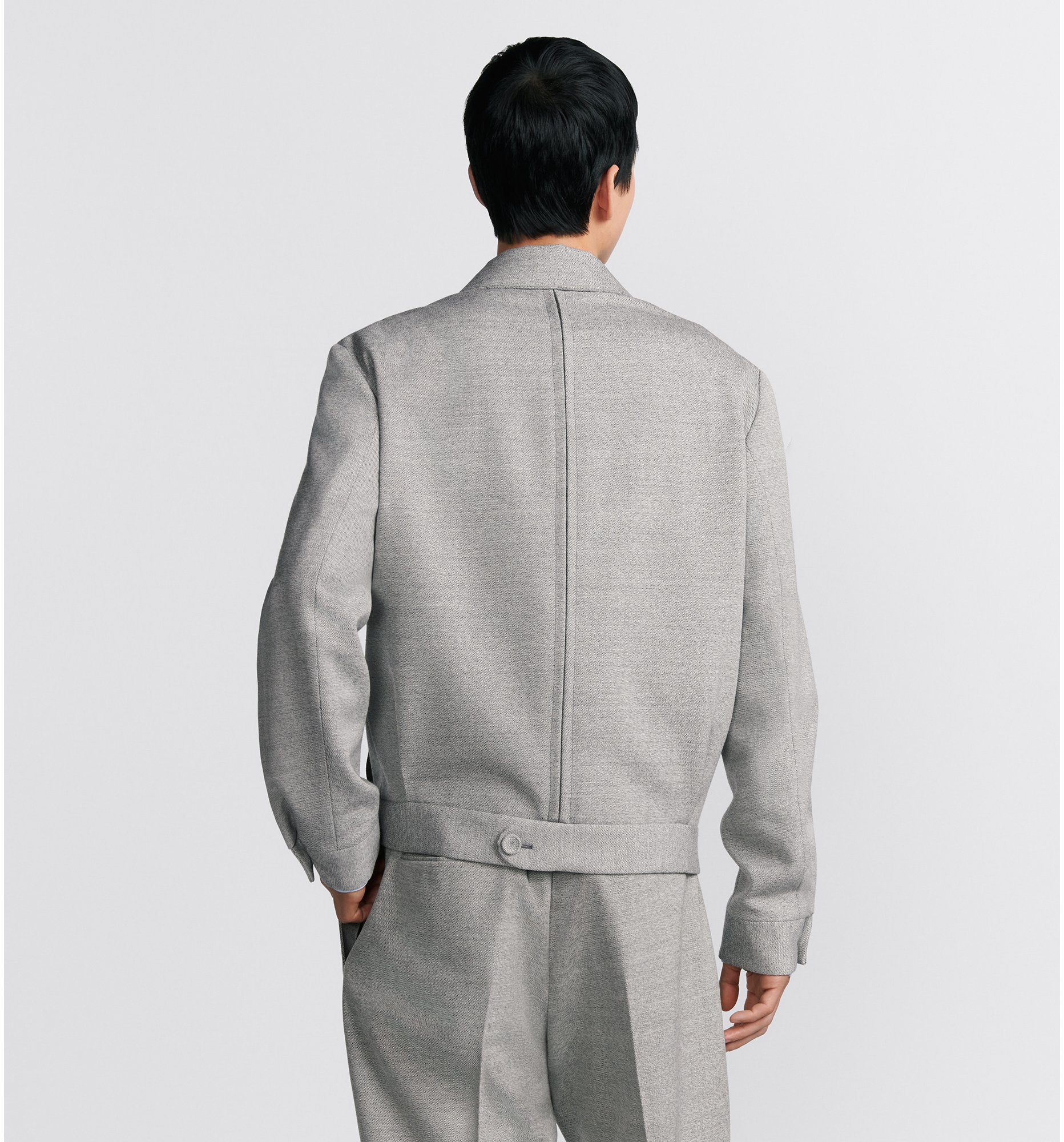 aria_look Zipped Jacket Three quarter closed view