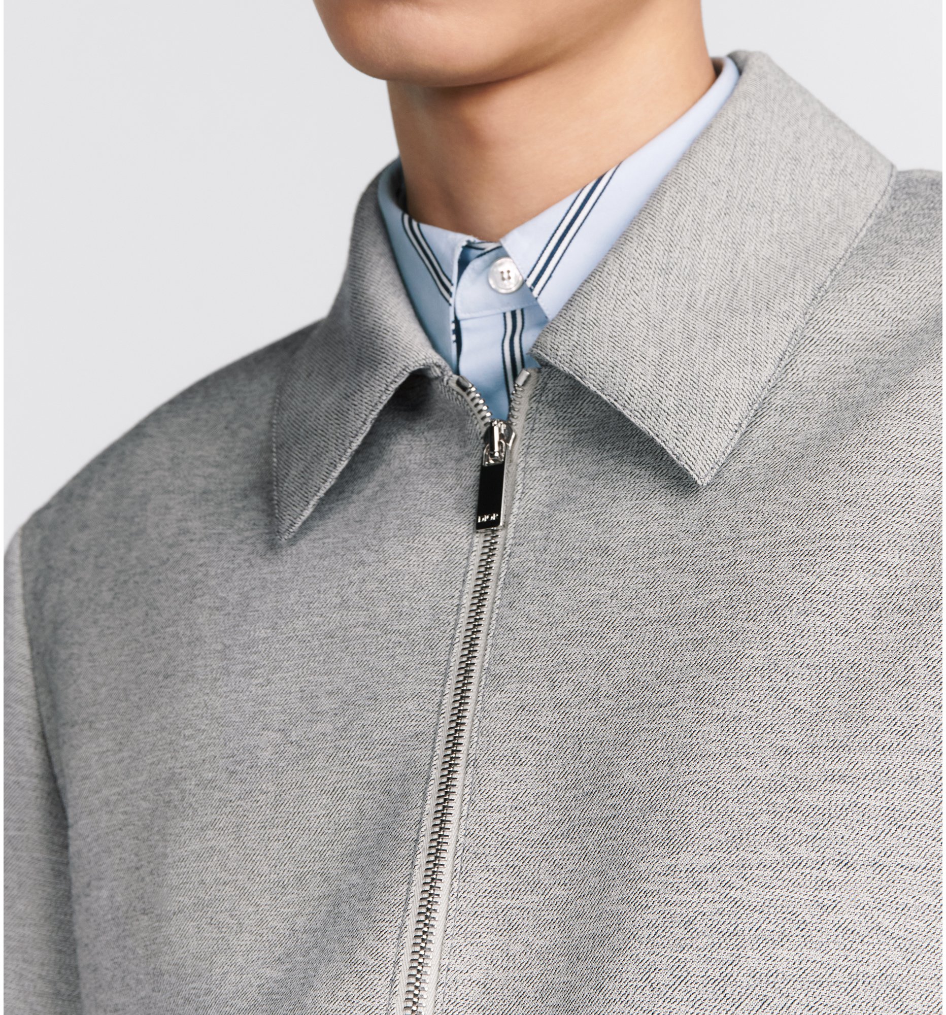 aria_look Zipped Jacket Three quarter opened view