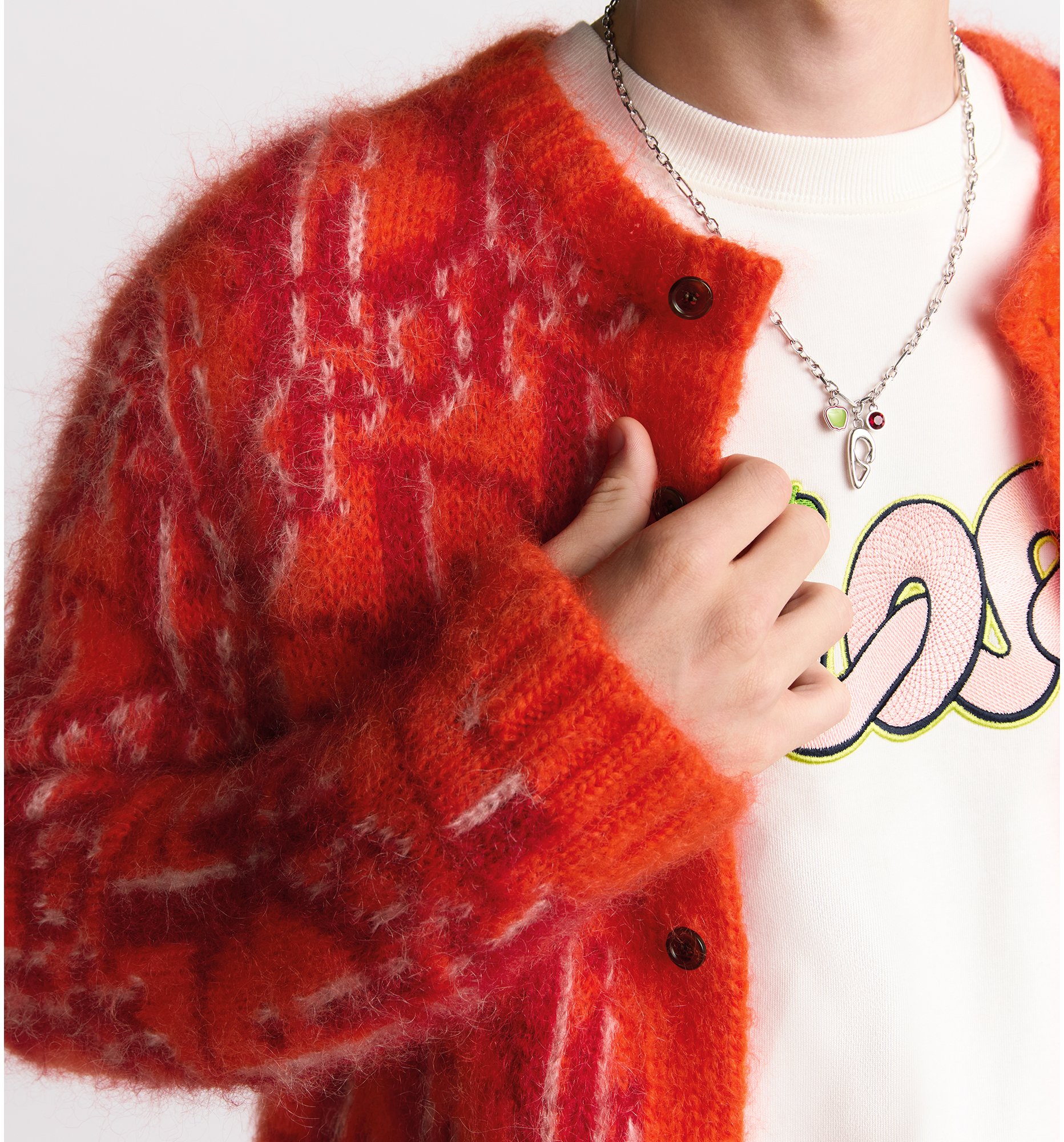 aria_look Dior Oblique Cardigan Three quarter opened view