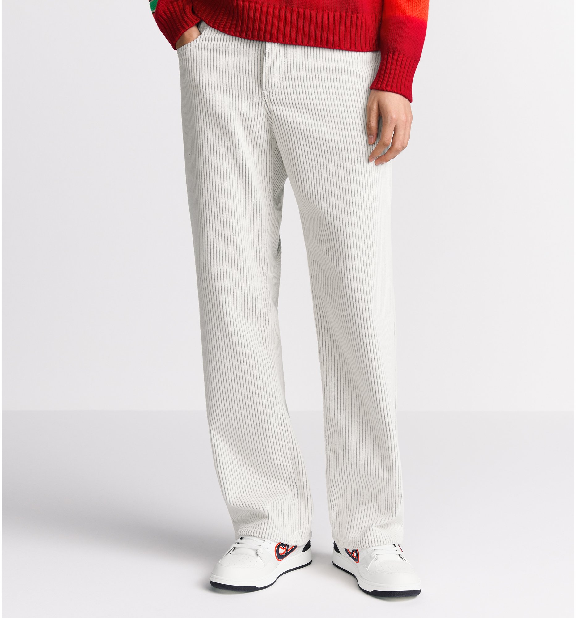 aria_look DIOR AND KAWS Heritage Jeans Worn view