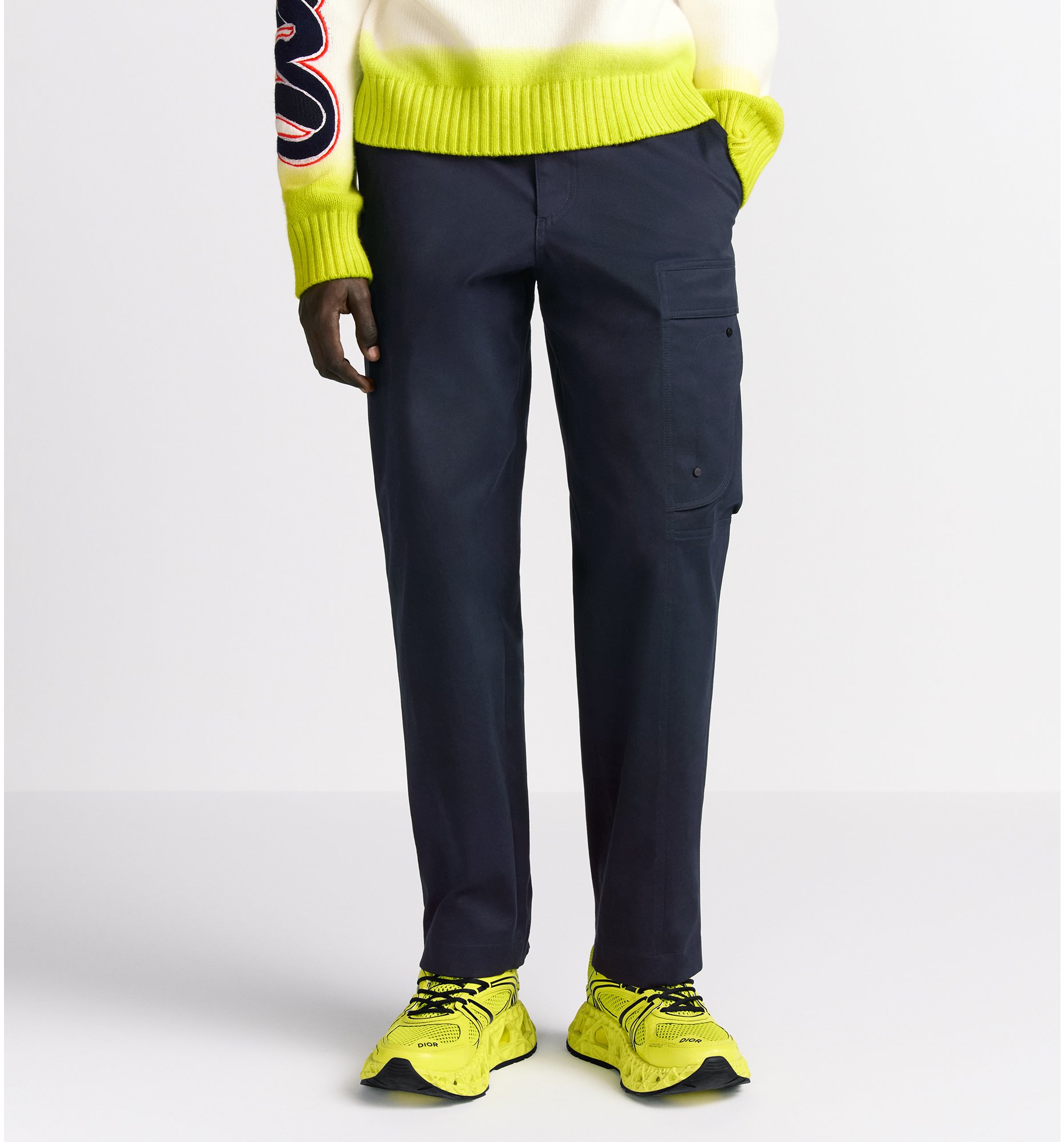 aria_look DIOR AND KAWS Cargo Pants Worn view