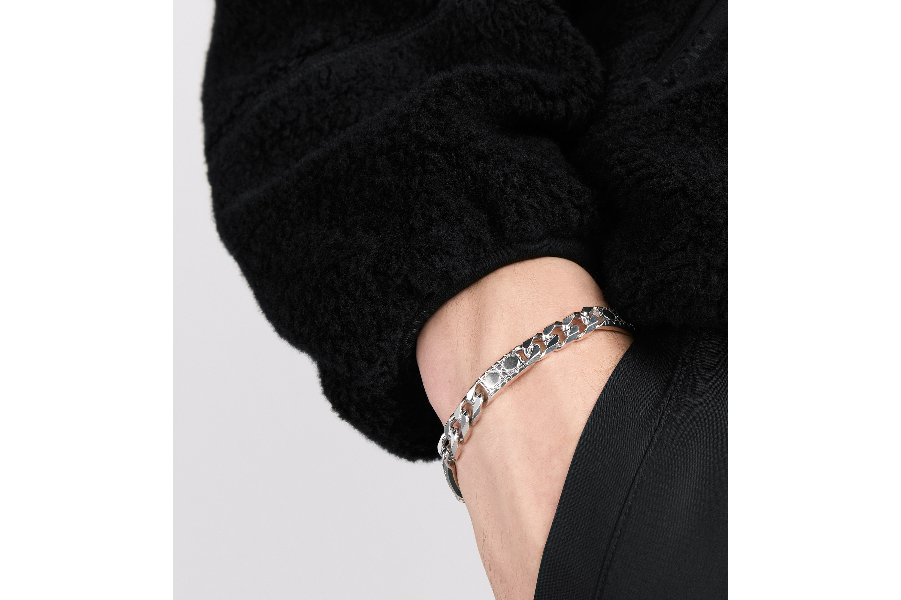 look_image_alt_prefix Schakelarmband met Cannage-plaatjes Zilver E40