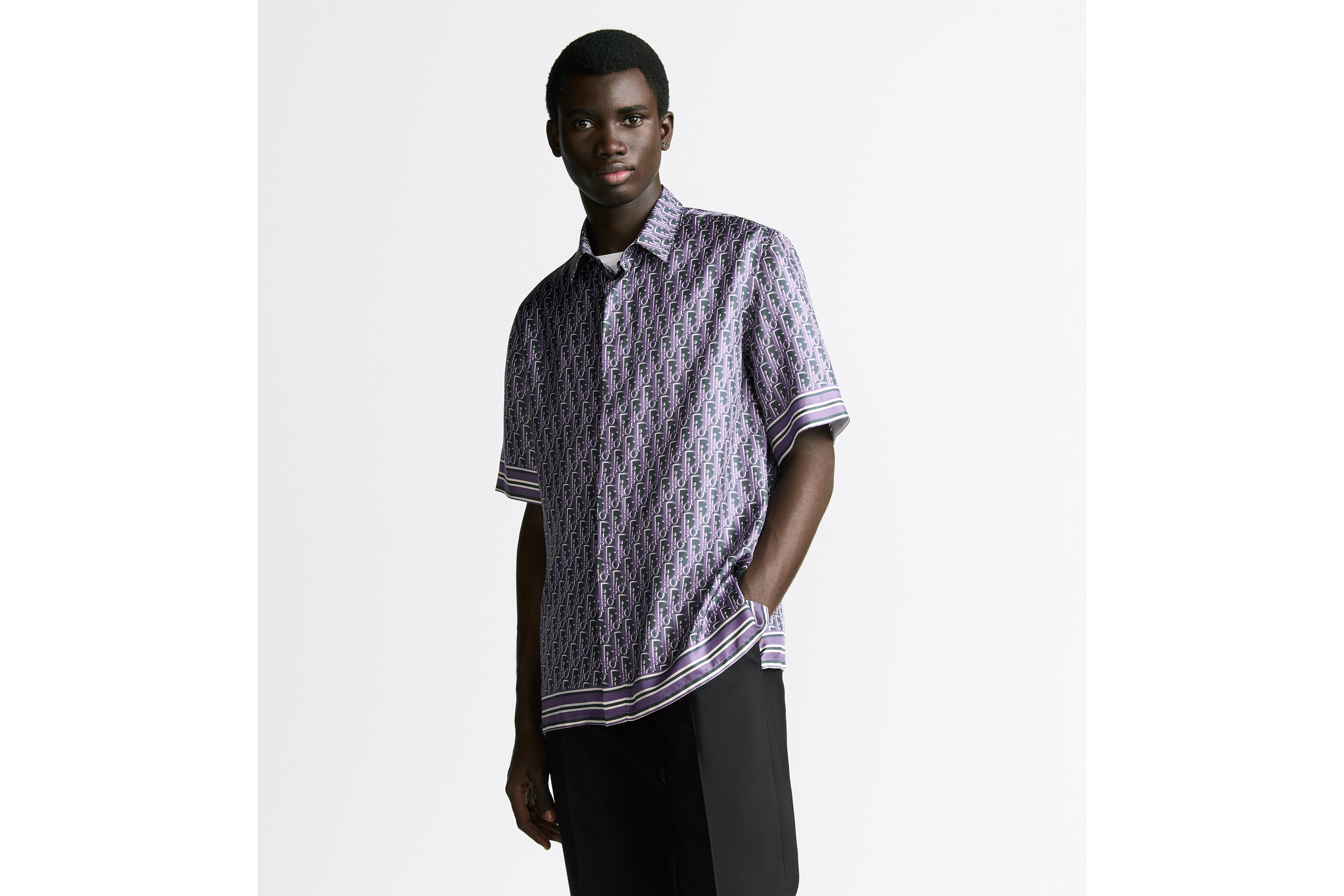 Chemise à manches courtes Dior Oblique Sergé de soie bleue et violette E07