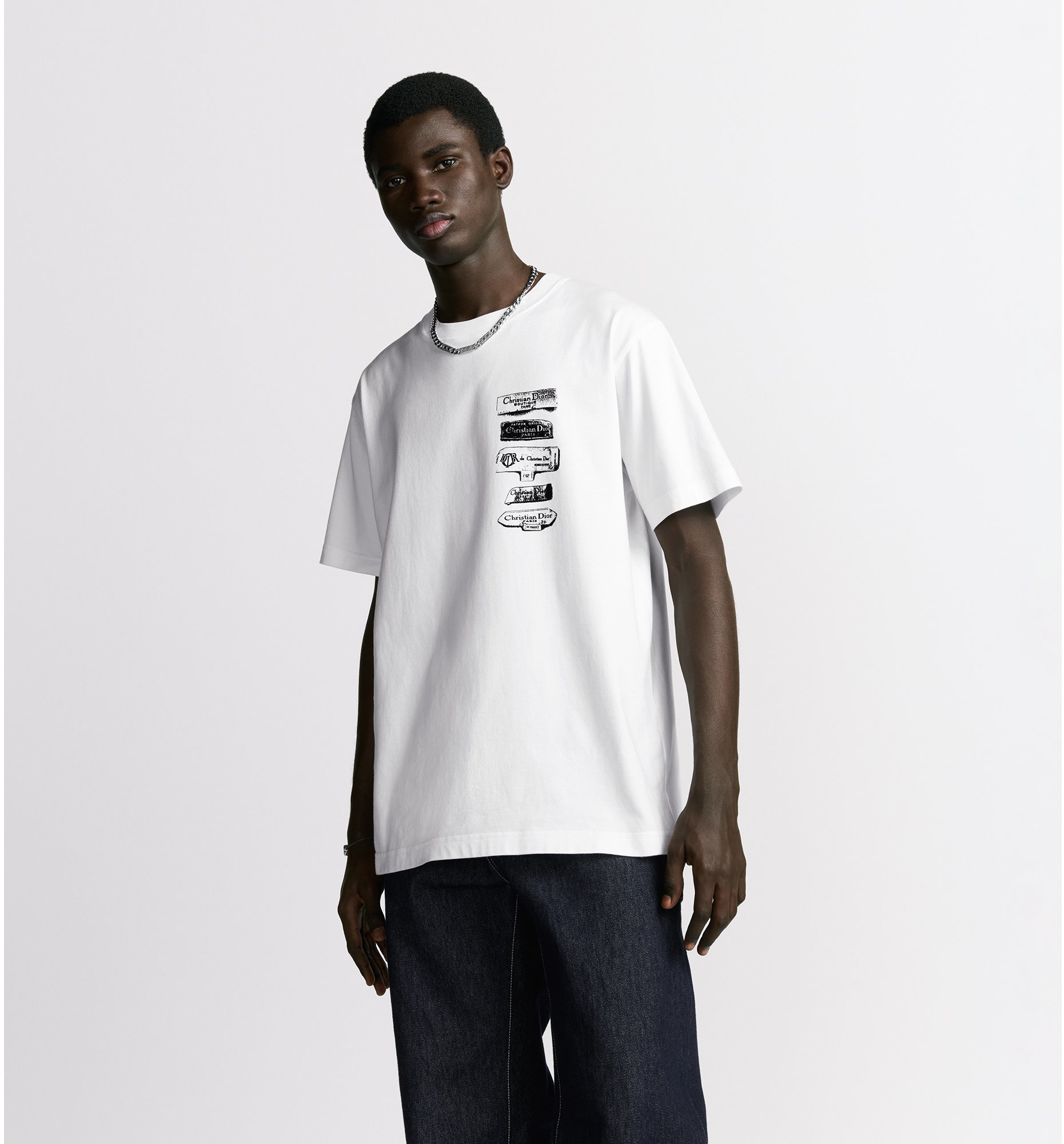 aria_look Dior Archives Labels T-Shirt, Relaxed Fit Unfolded view