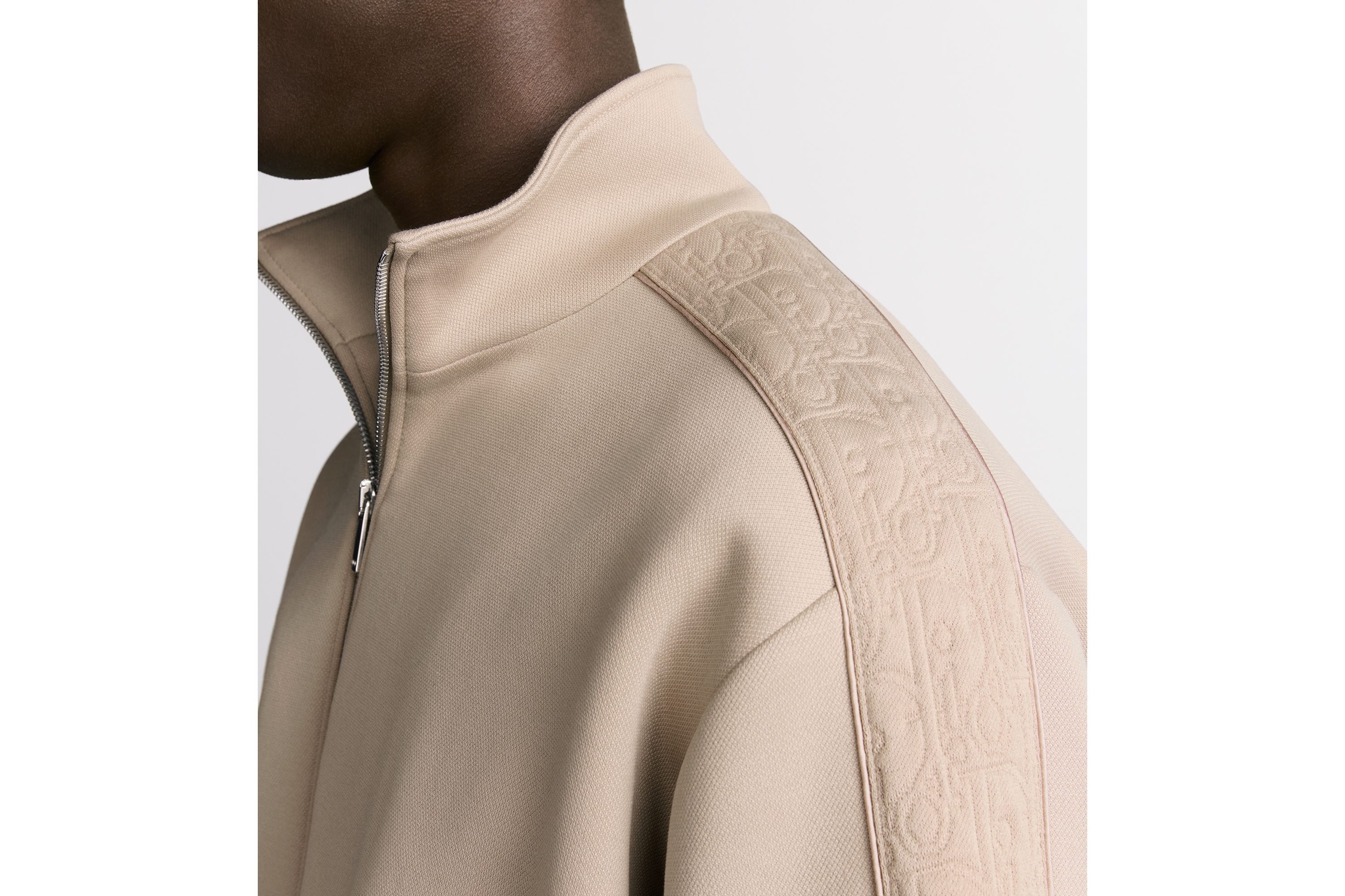 look_image_alt_prefix Dior Oblique Trainingsjacke Jersey aus Baumwollmischung in Beige E10