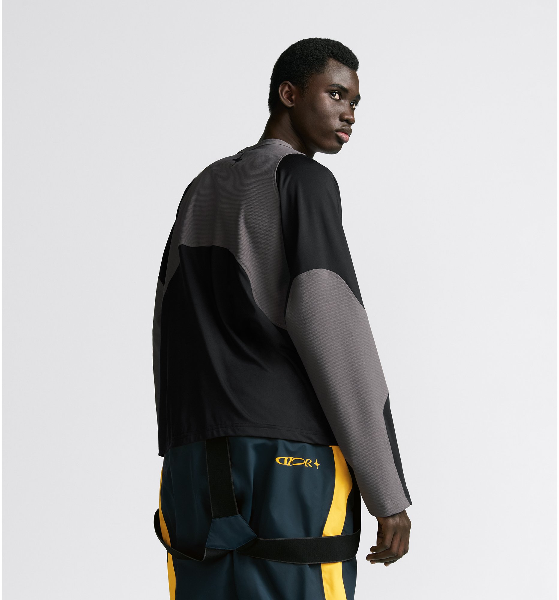 aria_look DIOR AND LEWIS HAMILTON Long-Sleeved T-Shirt Detailed view