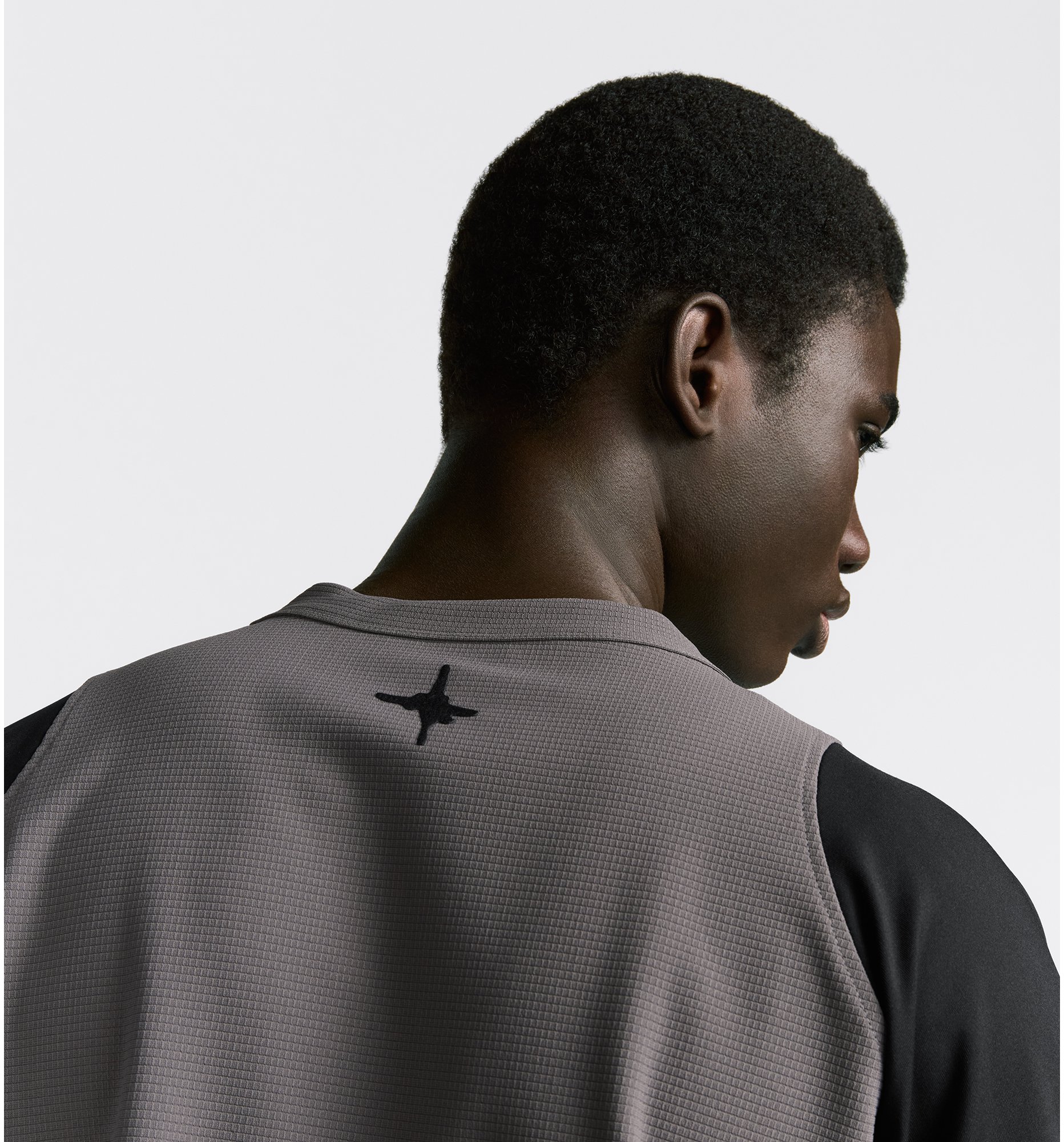 aria_look DIOR AND LEWIS HAMILTON Long-Sleeved T-Shirt Detailed view