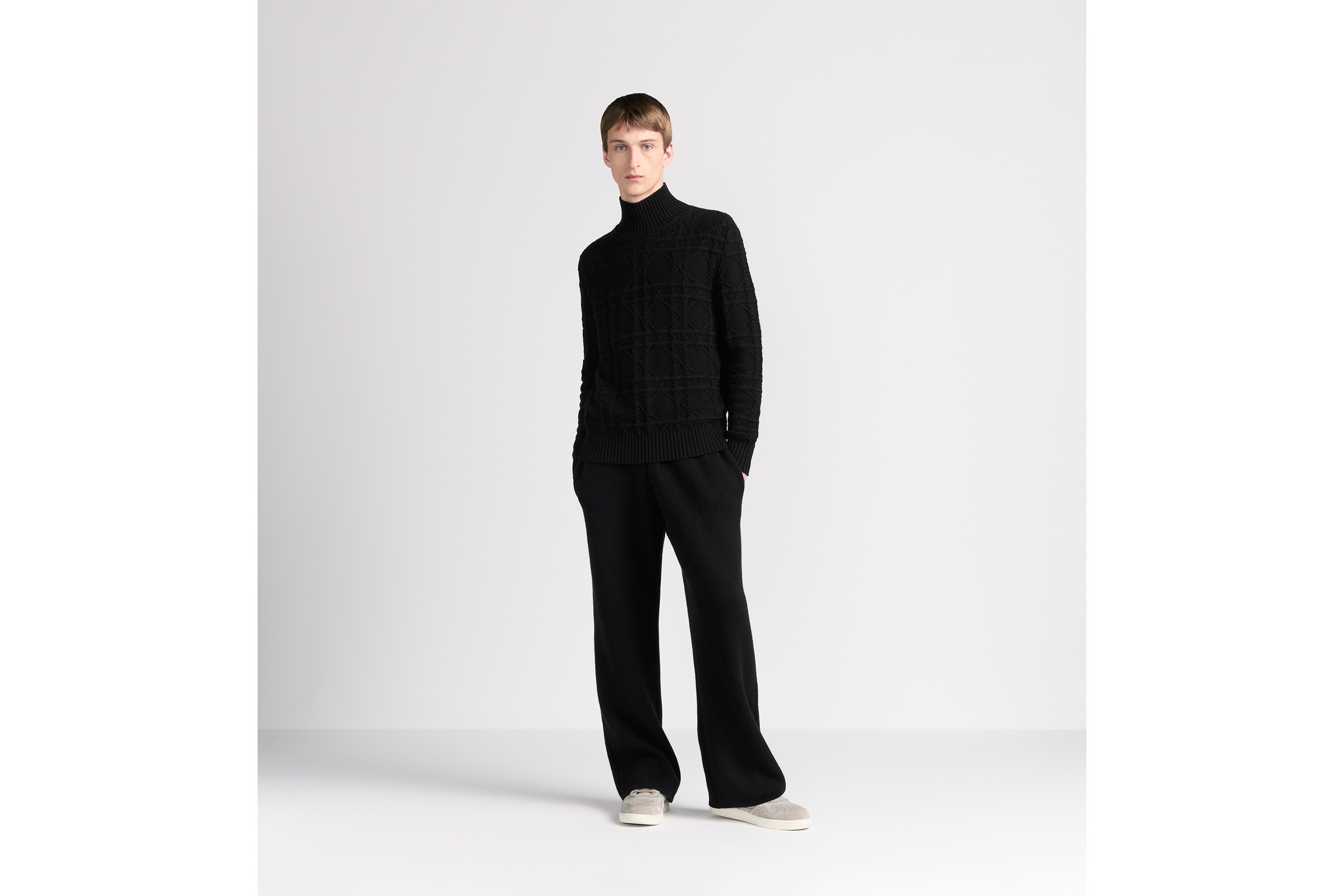 look_image_alt_prefix Dior Icons 運動長褲 黑色喀什米爾羊絨針織 E08