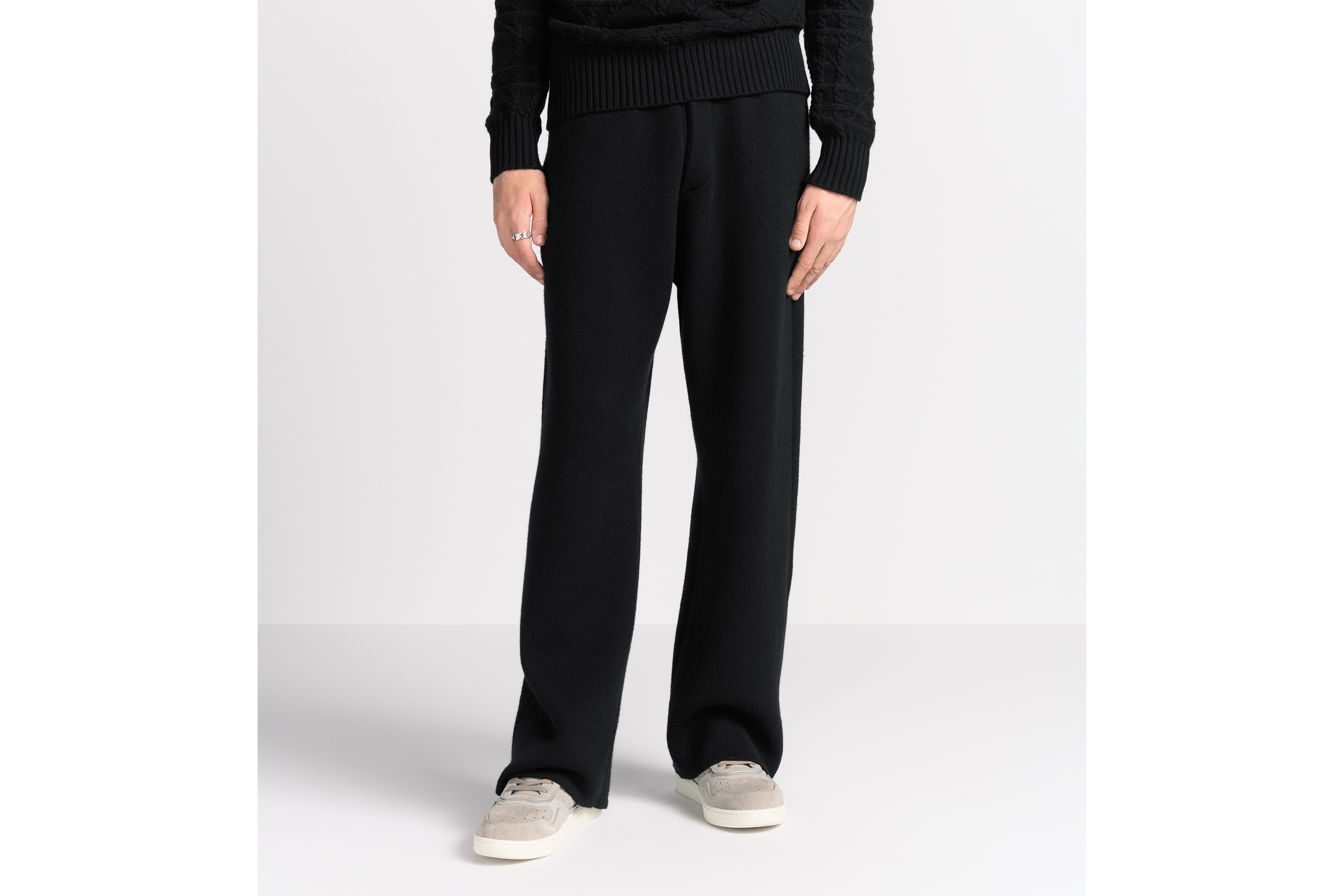 look_image_alt_prefix Dior Icons 運動長褲 黑色喀什米爾羊絨針織 E13