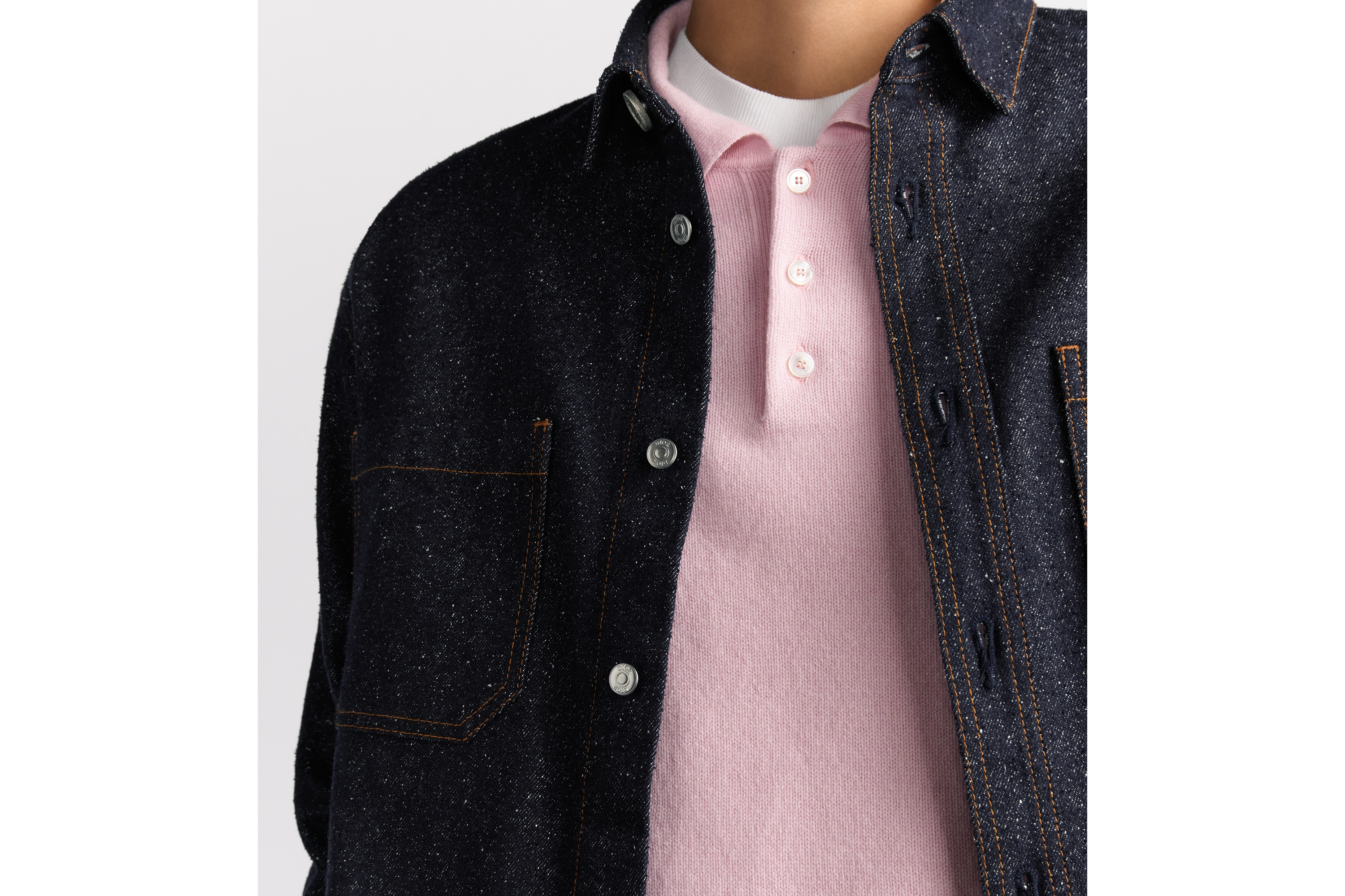 look_image_alt_prefix เสื้อโอเวอร์เชิ้ต Dior Icons ผ้าไหมทวิลล์สีน้ำเงินเนวี่ E04