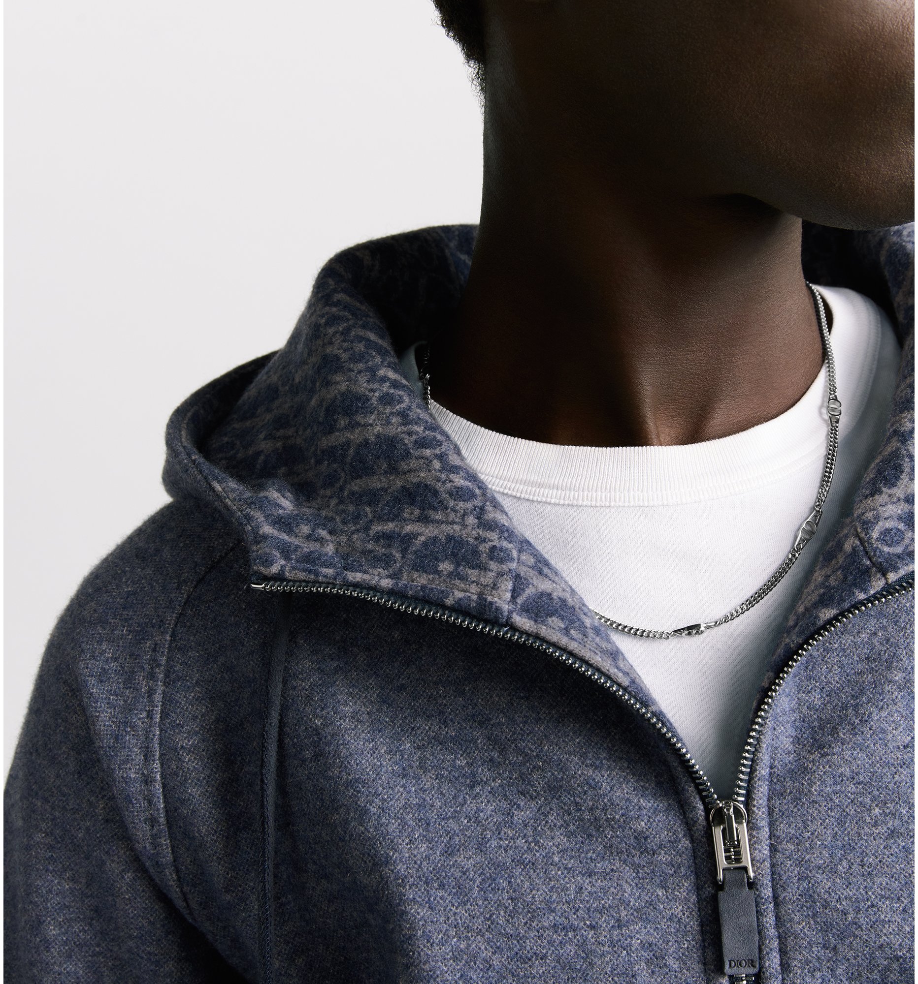 aria_look Dior Icons Hooded Track Jacket Three quarter opened view