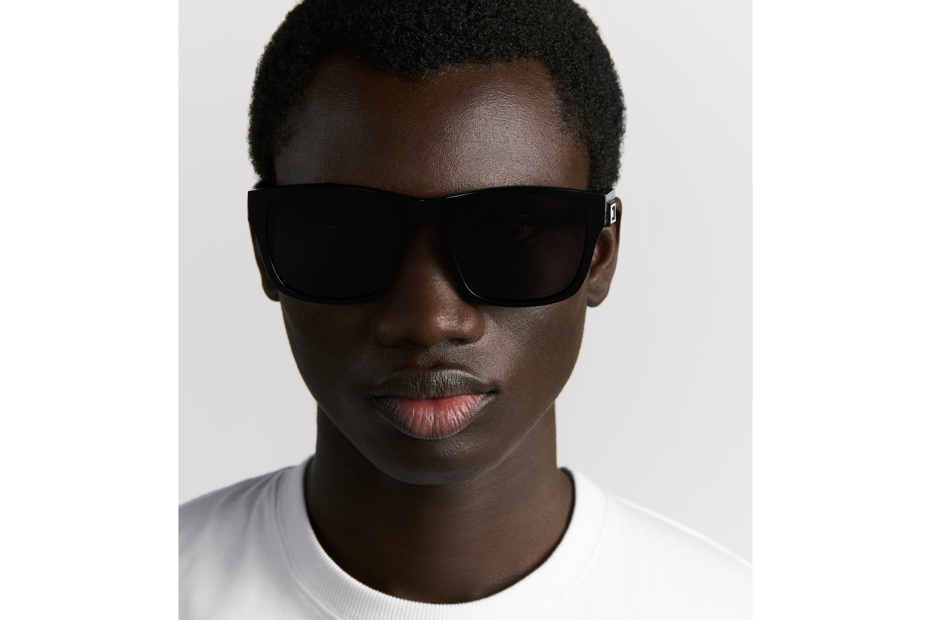 DiorB23 S2F แว่นกันแดดทรงสี่เหลี่ยมผืนผ้าสีดํา E29