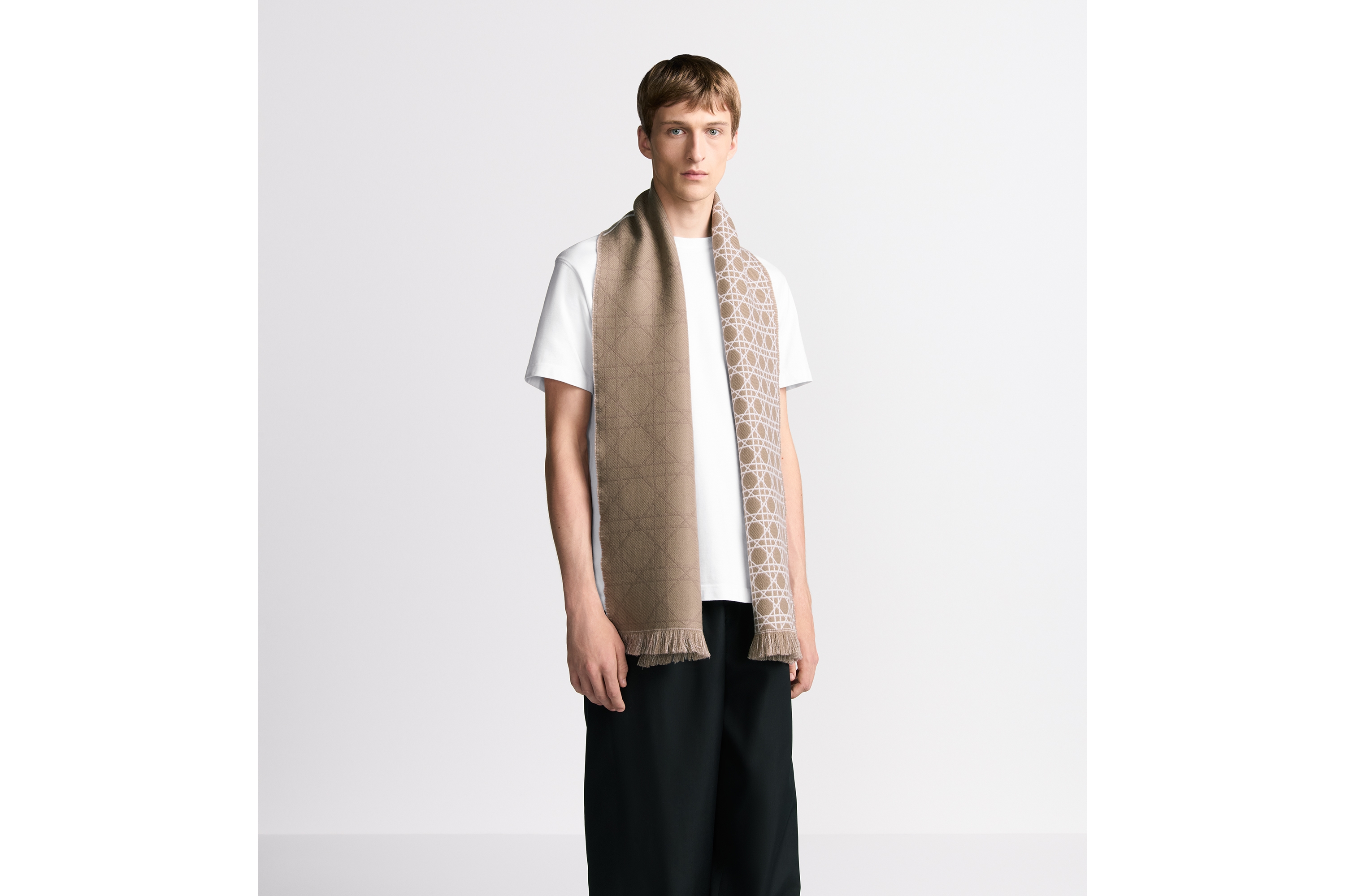 Look Striped Cannage Scarf Beige and White Wool E32