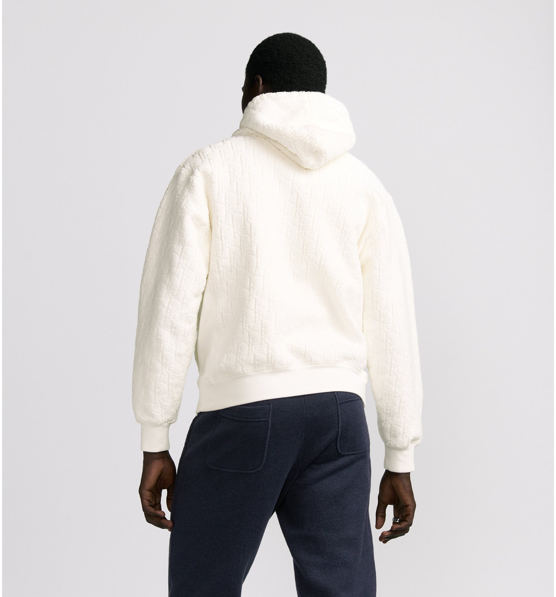aria_look Dior Oblique Relaxed-Fit Hooded Sweatshirt Three quarter closed view