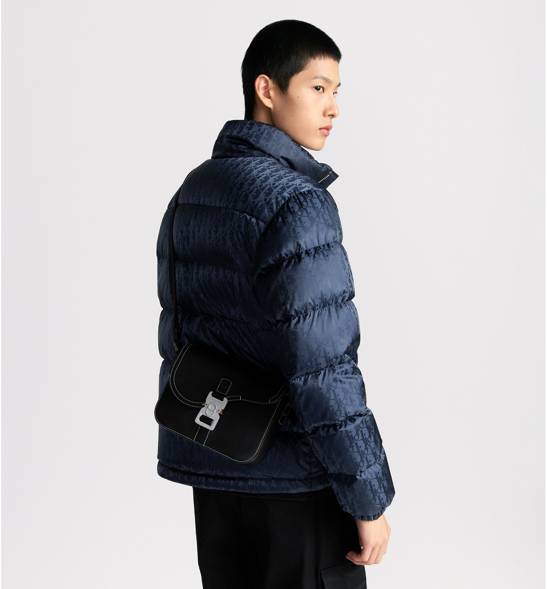 aria_look Small Saddle Messenger Bag with Flap