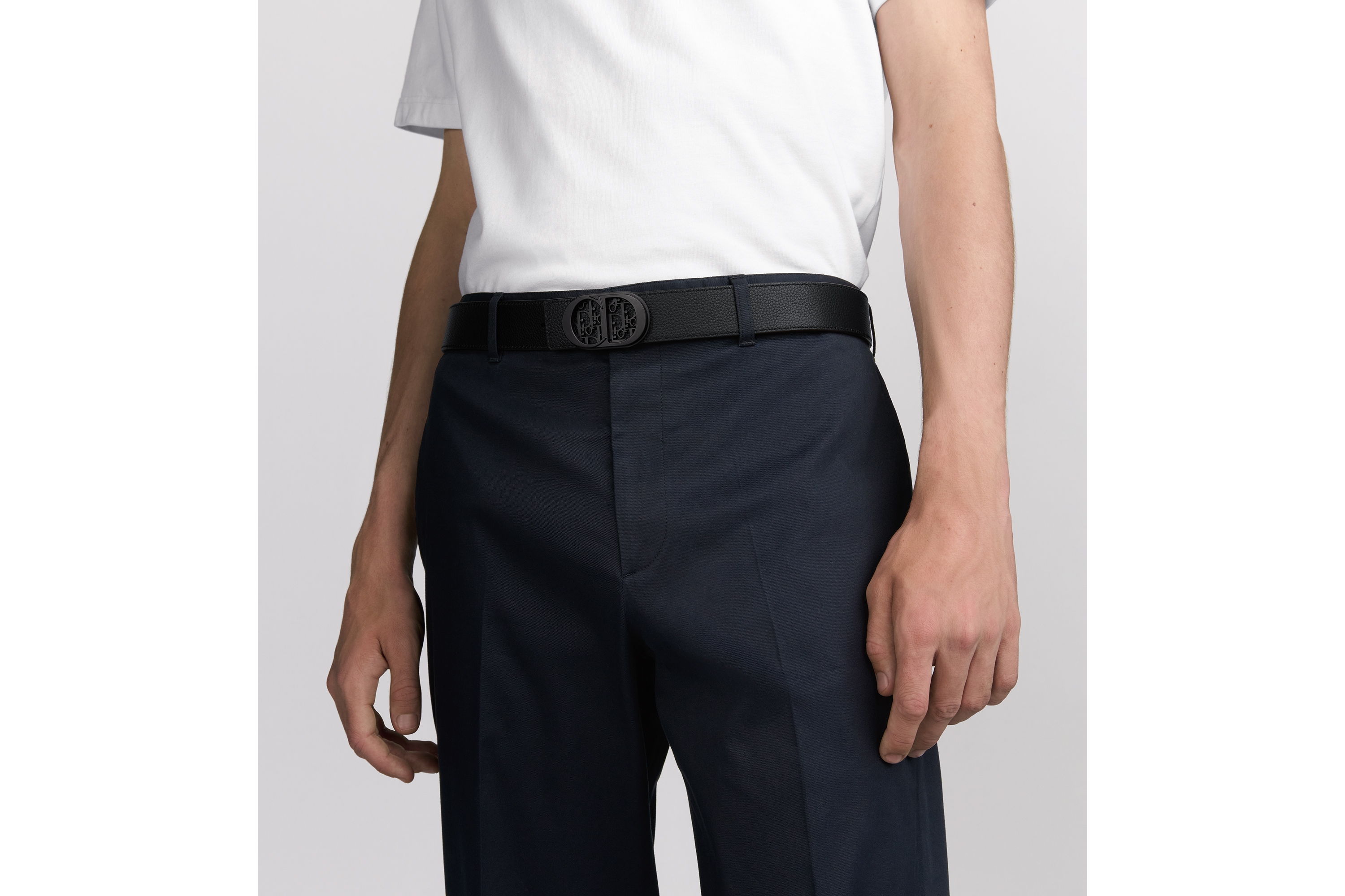 look_image_alt_prefix CD Icon Dior Oblique Cosmo Belt Buckle Black Matte Lacquer-Finish Brass, 35 MM E45