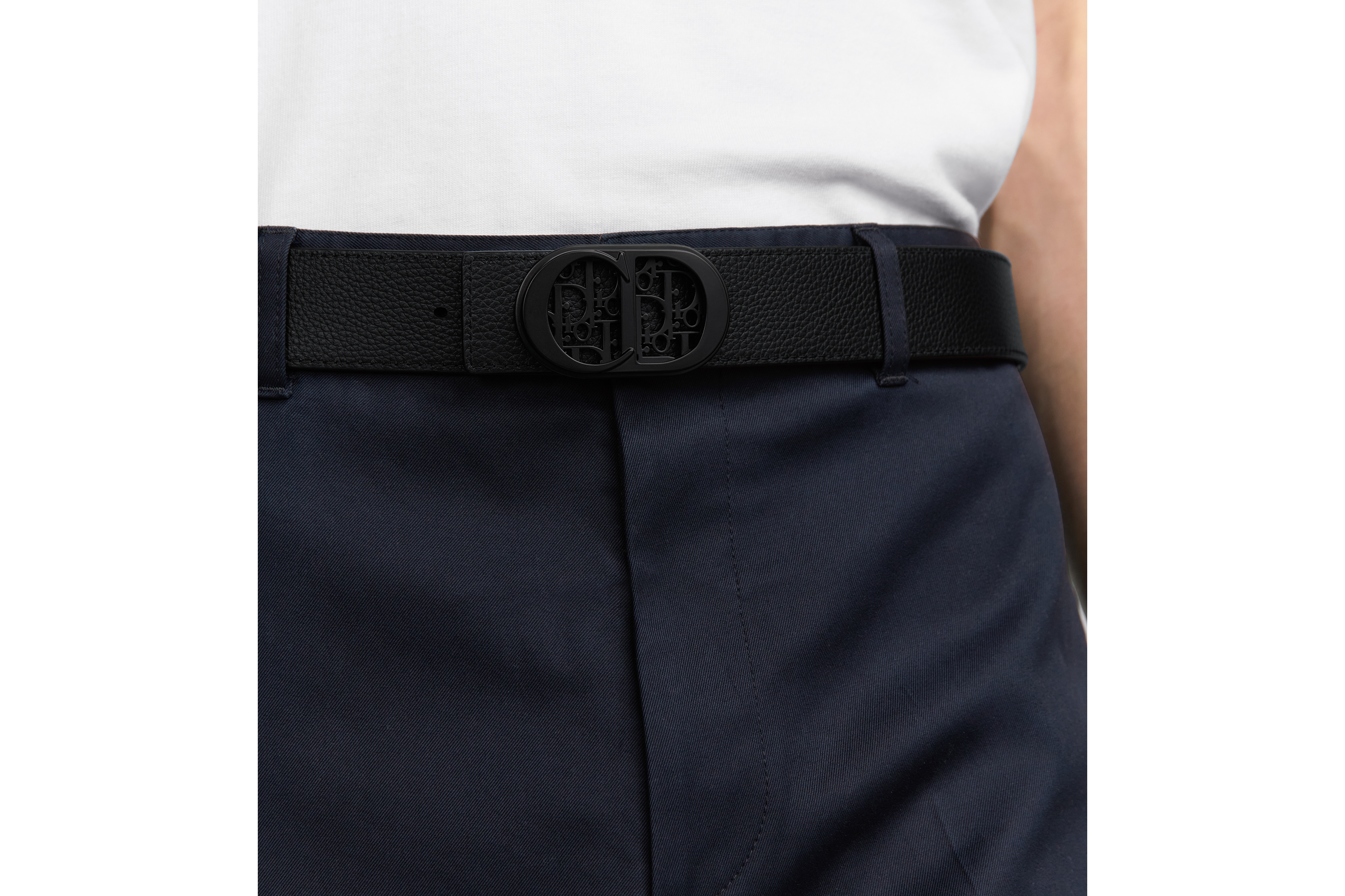 look_image_alt_prefix CD Icon Dior Oblique Cosmo Belt Buckle Black Matte Lacquer-Finish Brass, 35 MM E46