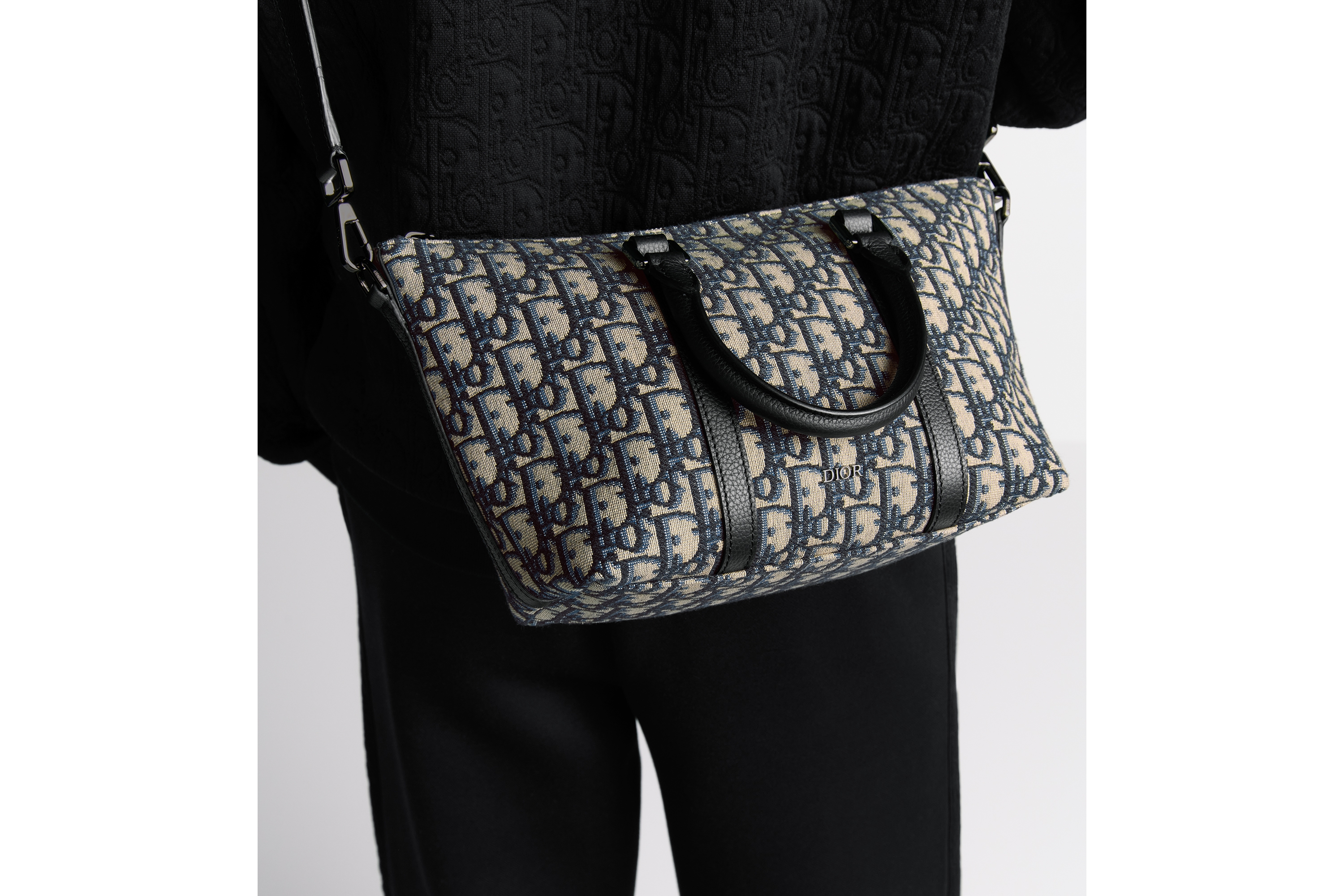 Look Weekender 25 Beige and Black Dior Oblique Jacquard with Black Grained Calfskin E20
