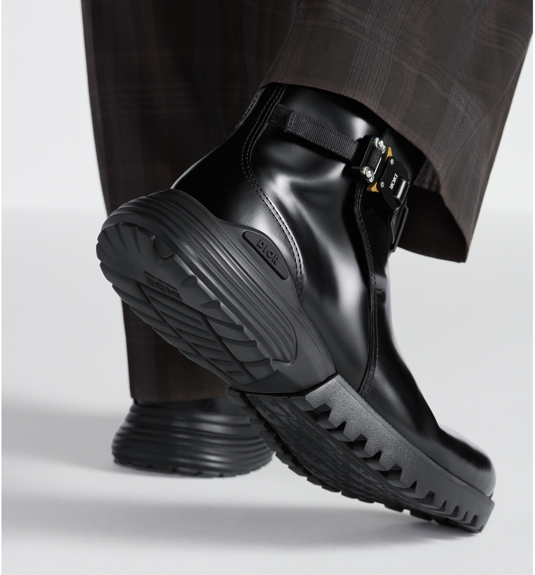 Dior army boots new arrivals