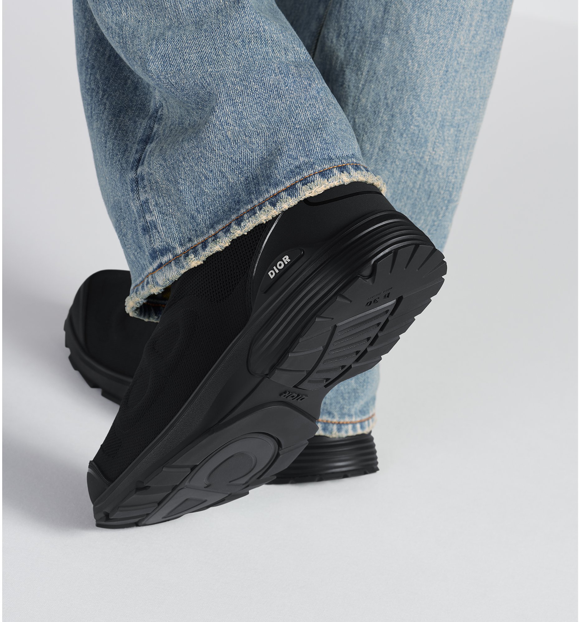 aria_look B30 Countdown Sneaker