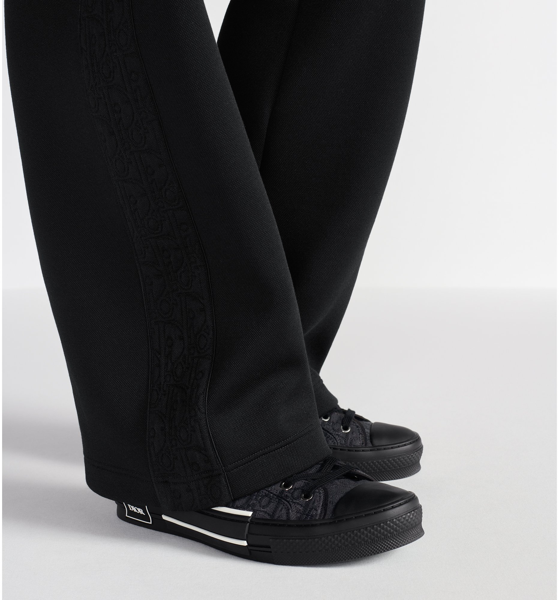 aria_look B23 League High-Top Sneaker