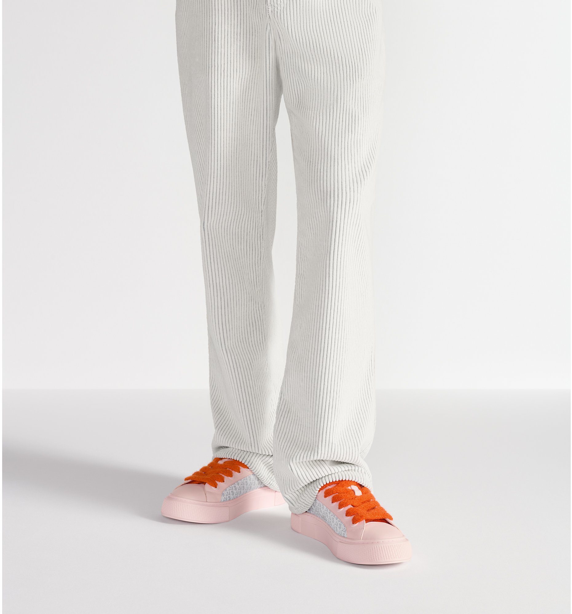aria_look Sneaker B33 Spin DIOR AND KAWS – ÉDITION LIMITÉE ET NUMÉROTÉE