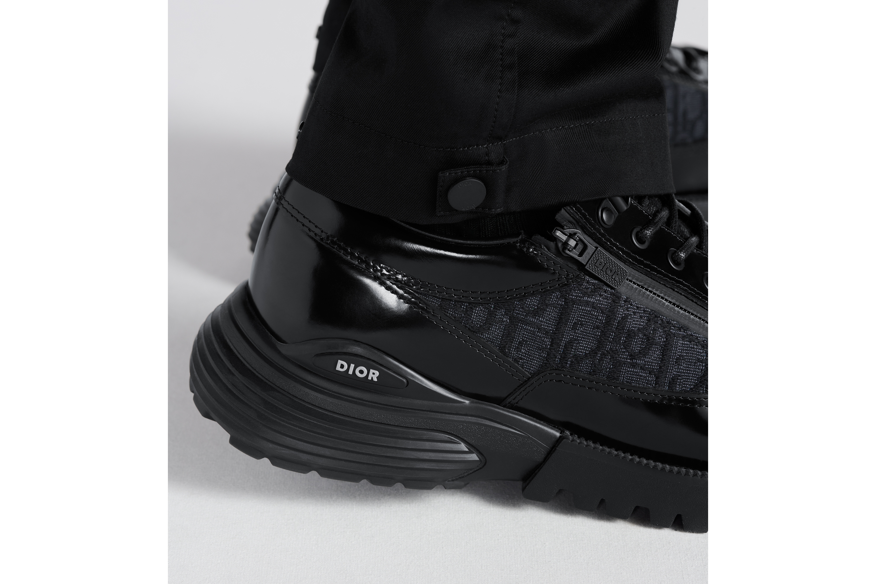 Look Dior Combat Derby Shoe Black Polished Calfskin and Black Dior Oblique Jacquard E25