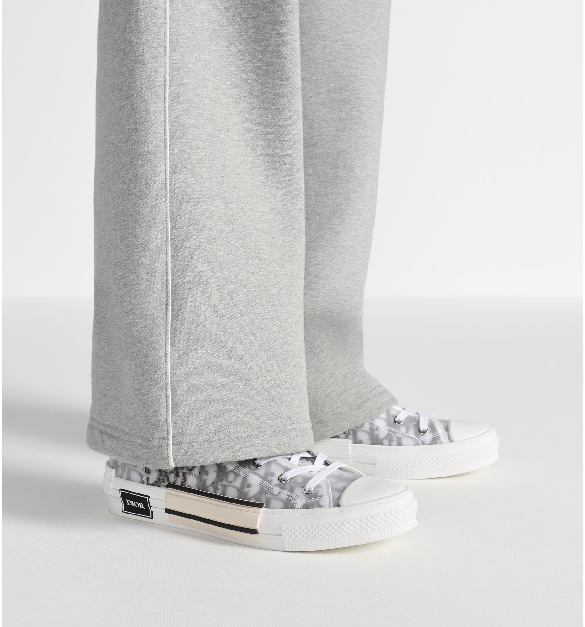 aria_look B23 League High-Top Sneaker