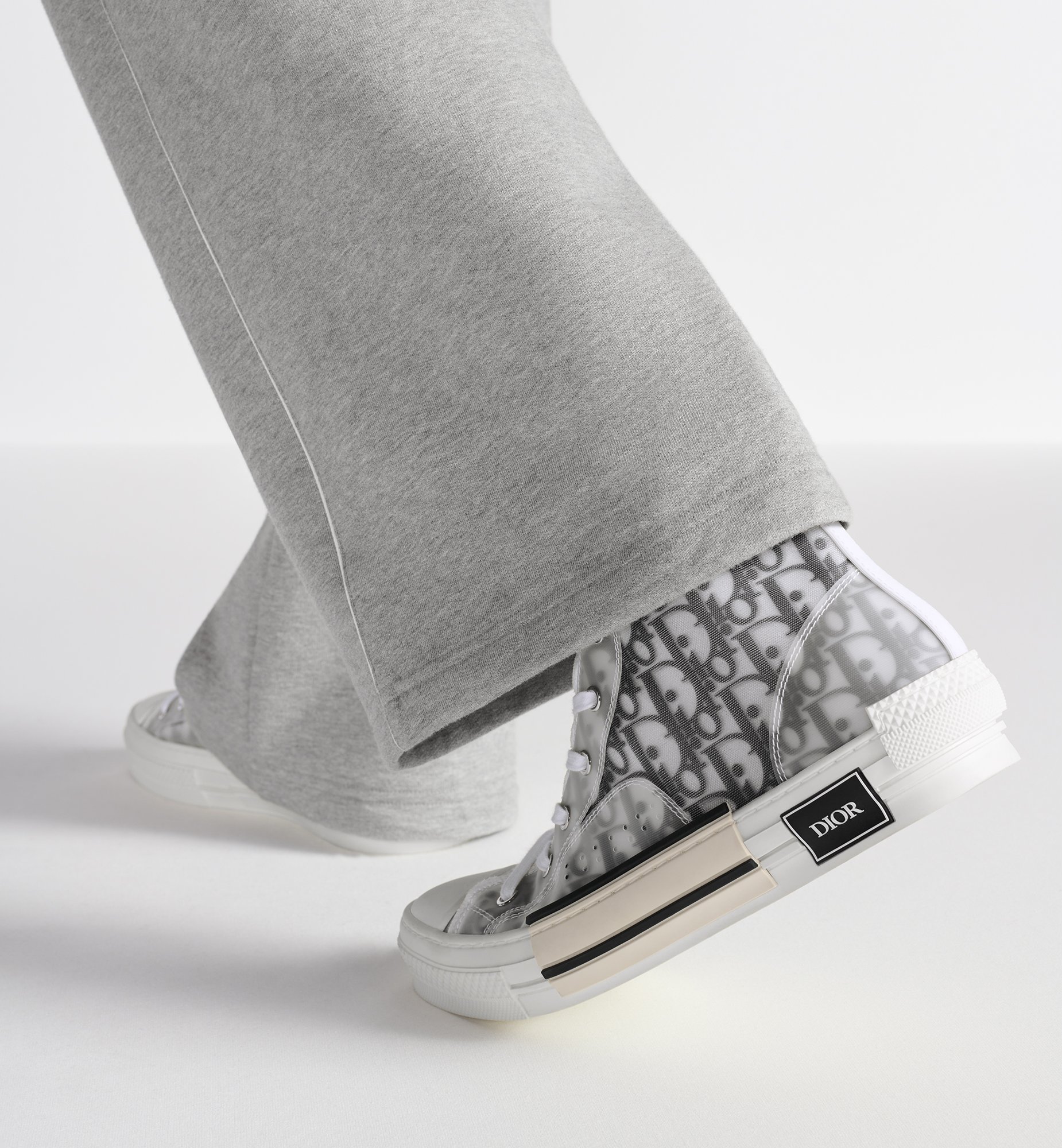 B23 League High-Top Sneaker White and Black Dior Oblique B23 League High-Top Sneaker White and Black Dior Oblique